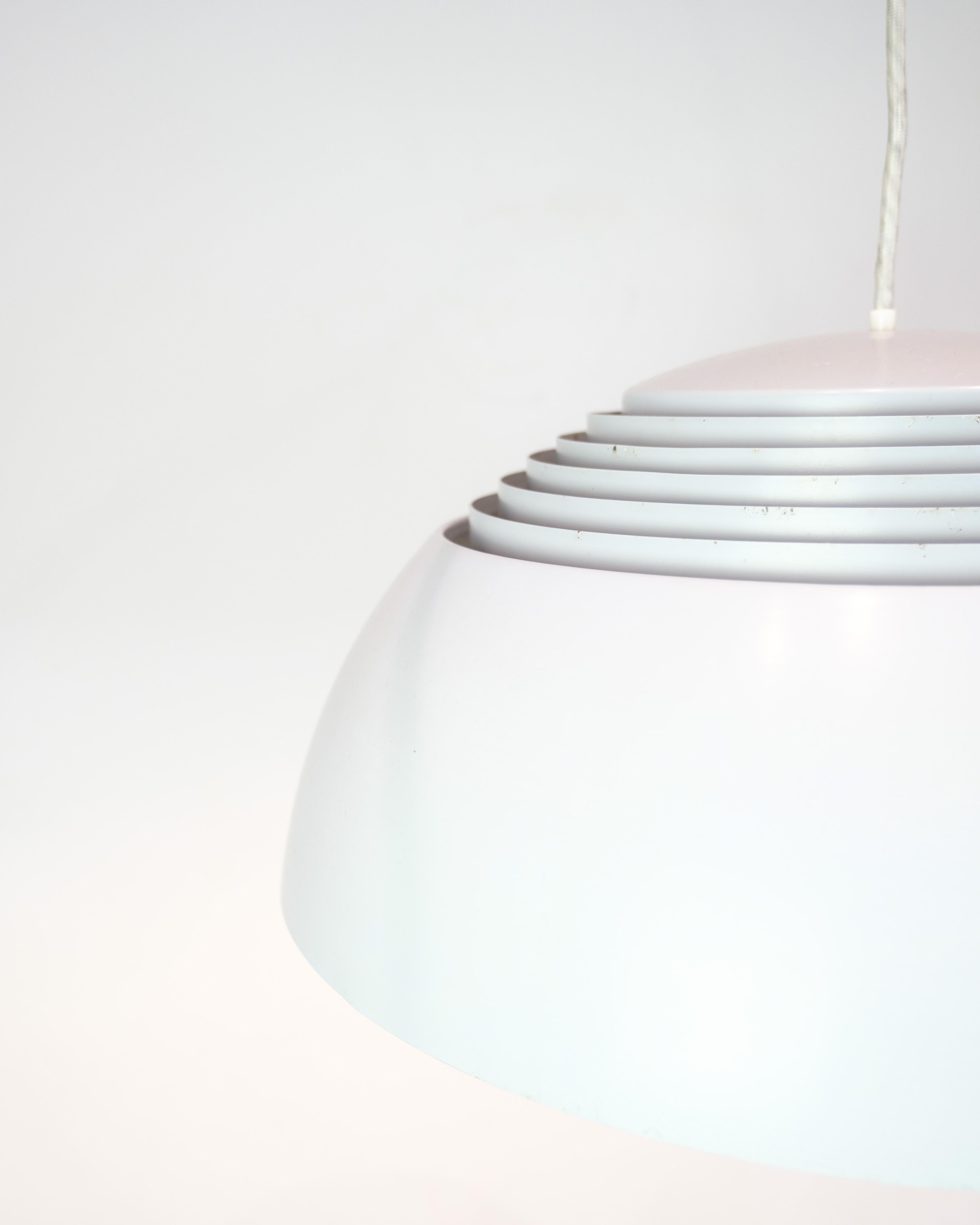 Pendentif Royal en gris, en aluminium et en acier par Arne Jacobsen dans les années 1960 en vente 1