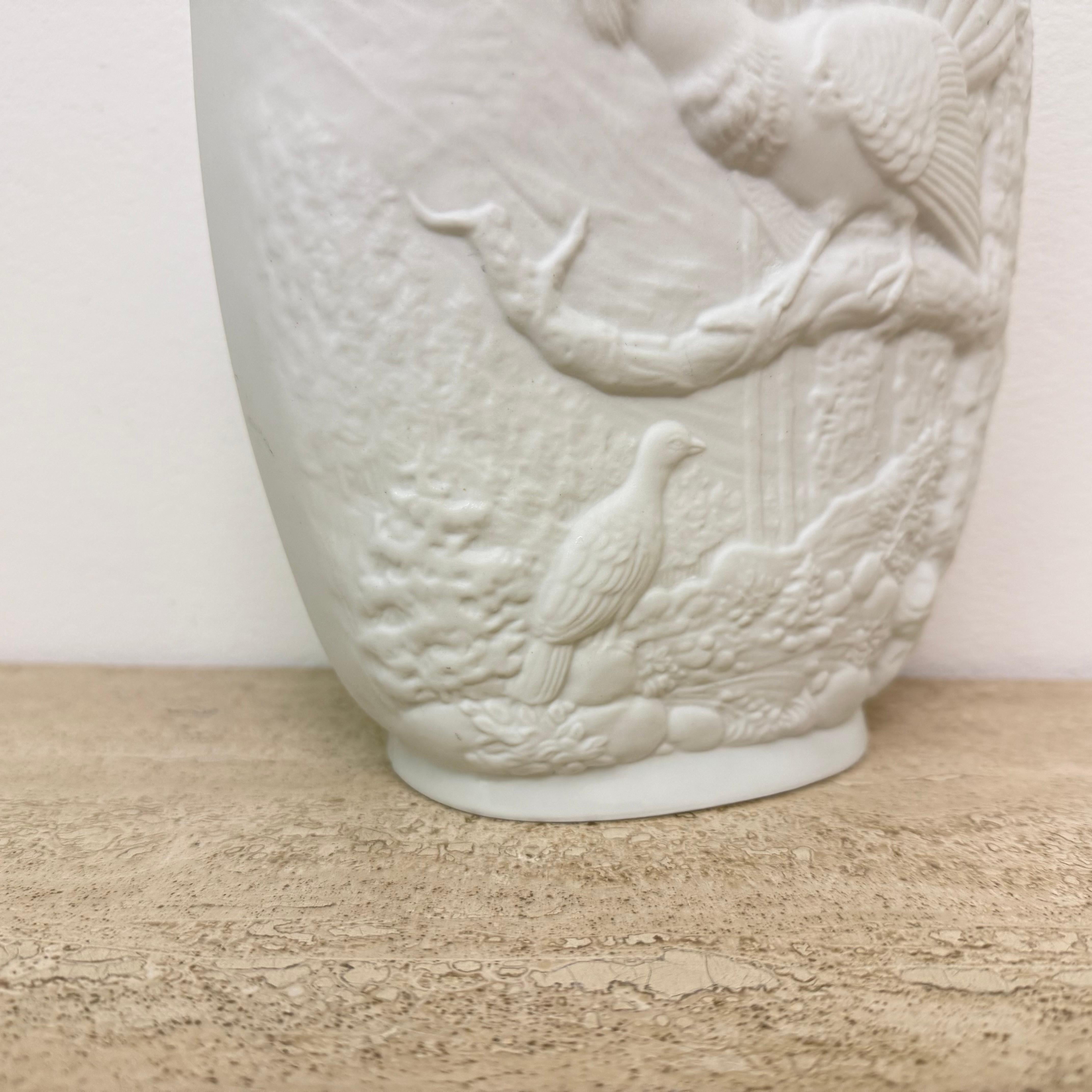 Vaso in bisquit di Royal Porcelain KPM Germania in vendita 4