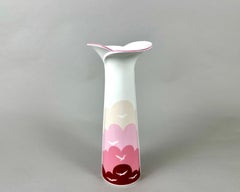 Royal Porzellan KPM Pink and White Mid Century Porcelain Vase, Bavaria