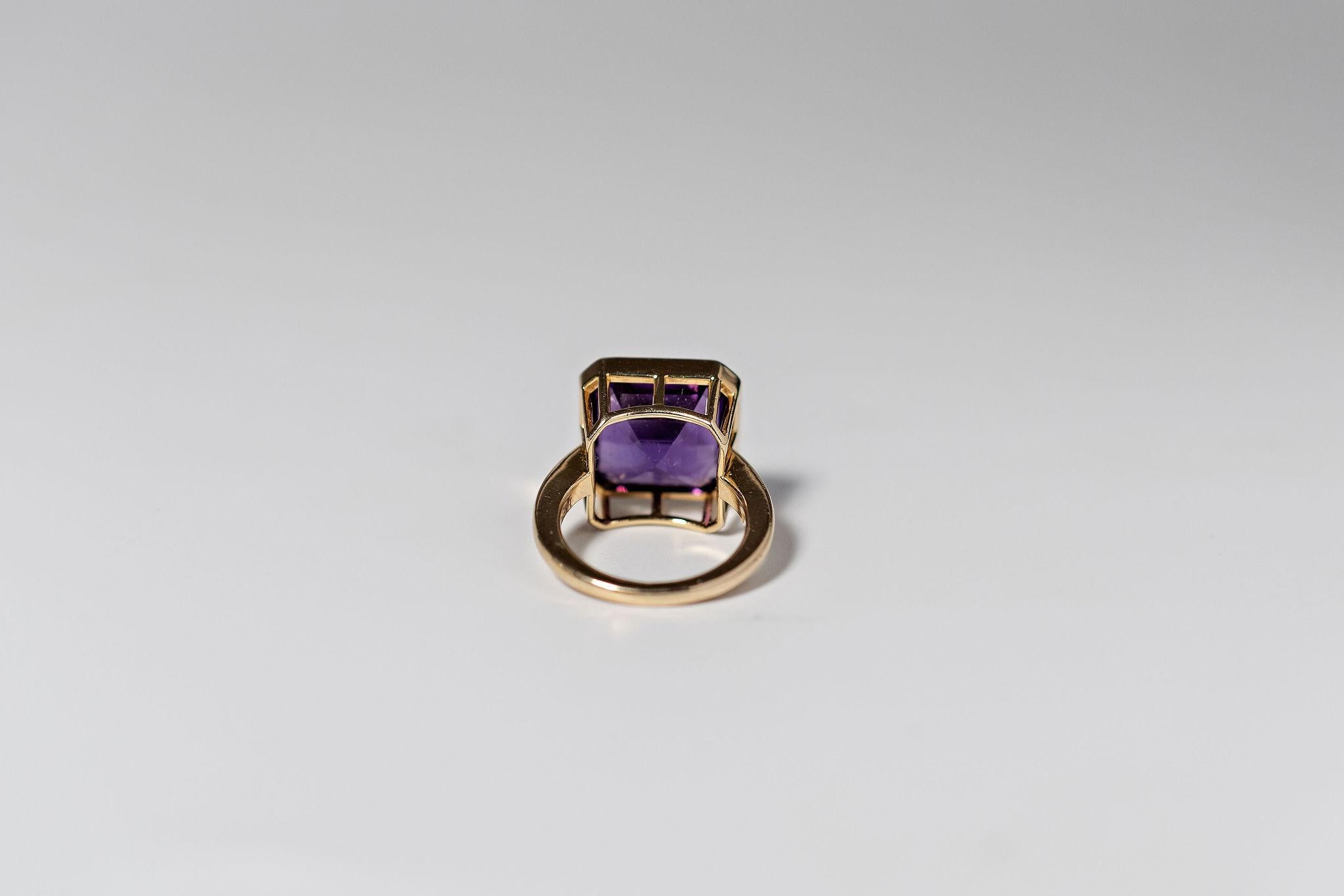 Women's Royal Purple AAAA 7.88 Carat Amethyst Pinky Ring, Bezel Set 14k Yellow Gold