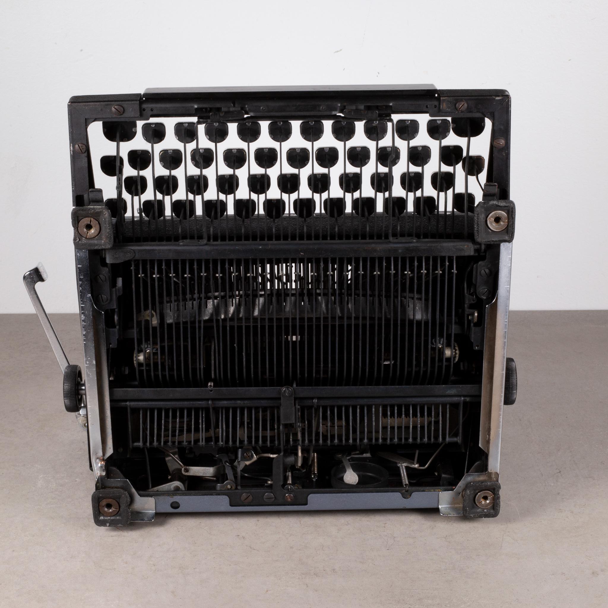 Royal Quiet DeLuxe Two Tone Typewriter und Koffer, um 1948  (KOSTENLOSER VERSAND) 2