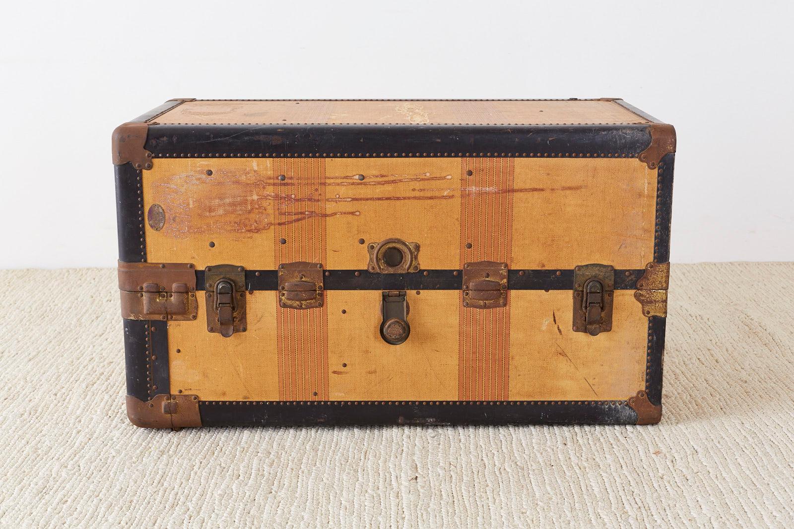 royal robe trunk