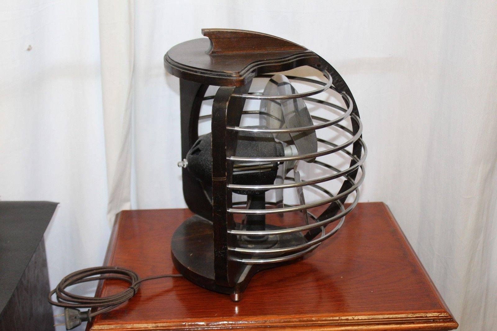 Mid-Century Modern Royal Rochester Art Deco Electric Vintage Table Fan, 1930s