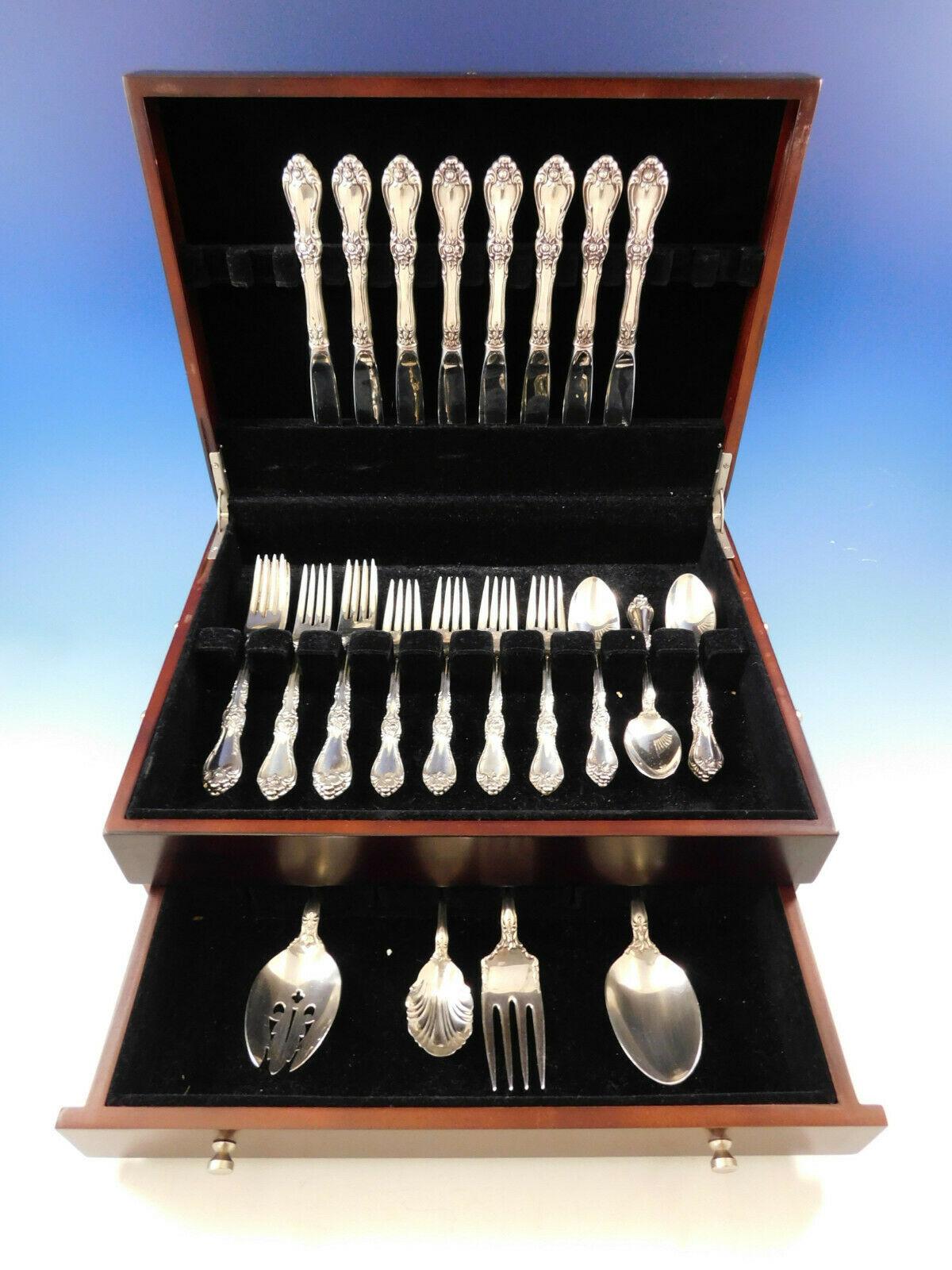 Rose royale de Wallace de qualité ancienne

 Service de couverts en argent sterling, 36 pièces. Cet ensemble comprend :

8 couteaux, 9