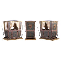 Royal Sedan Chair With Coat Of Arms - Antique To Transport Royalty - 18th Century
