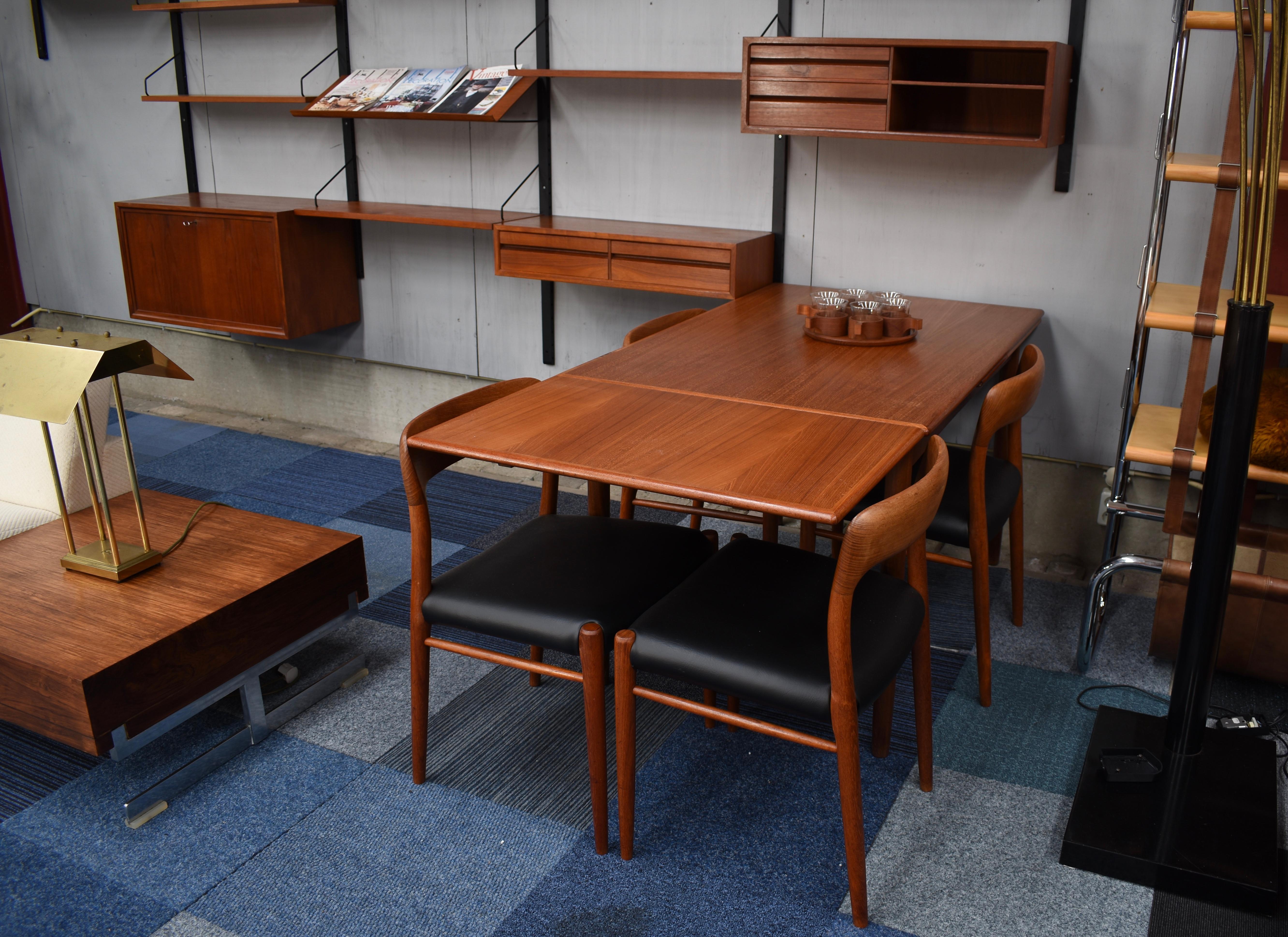 Mid-20th Century Royal Series Wall Unit by Poul Cadovius in Teak, Denmark, 1950s