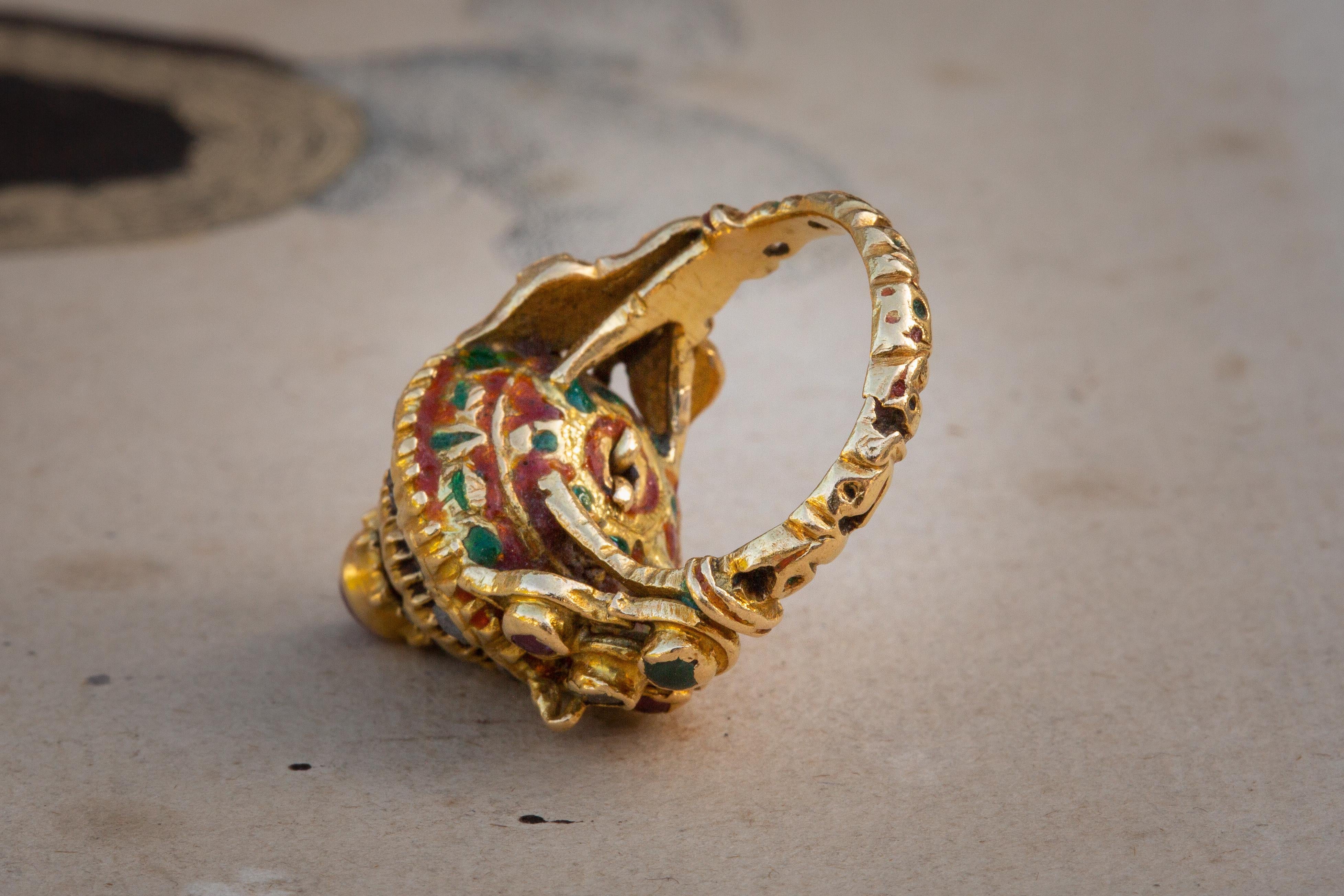 Women's or Men's Royal Siam 'Thai' Museum-Grade 18th Century Ayutthaya Ceremonial Ring For Sale