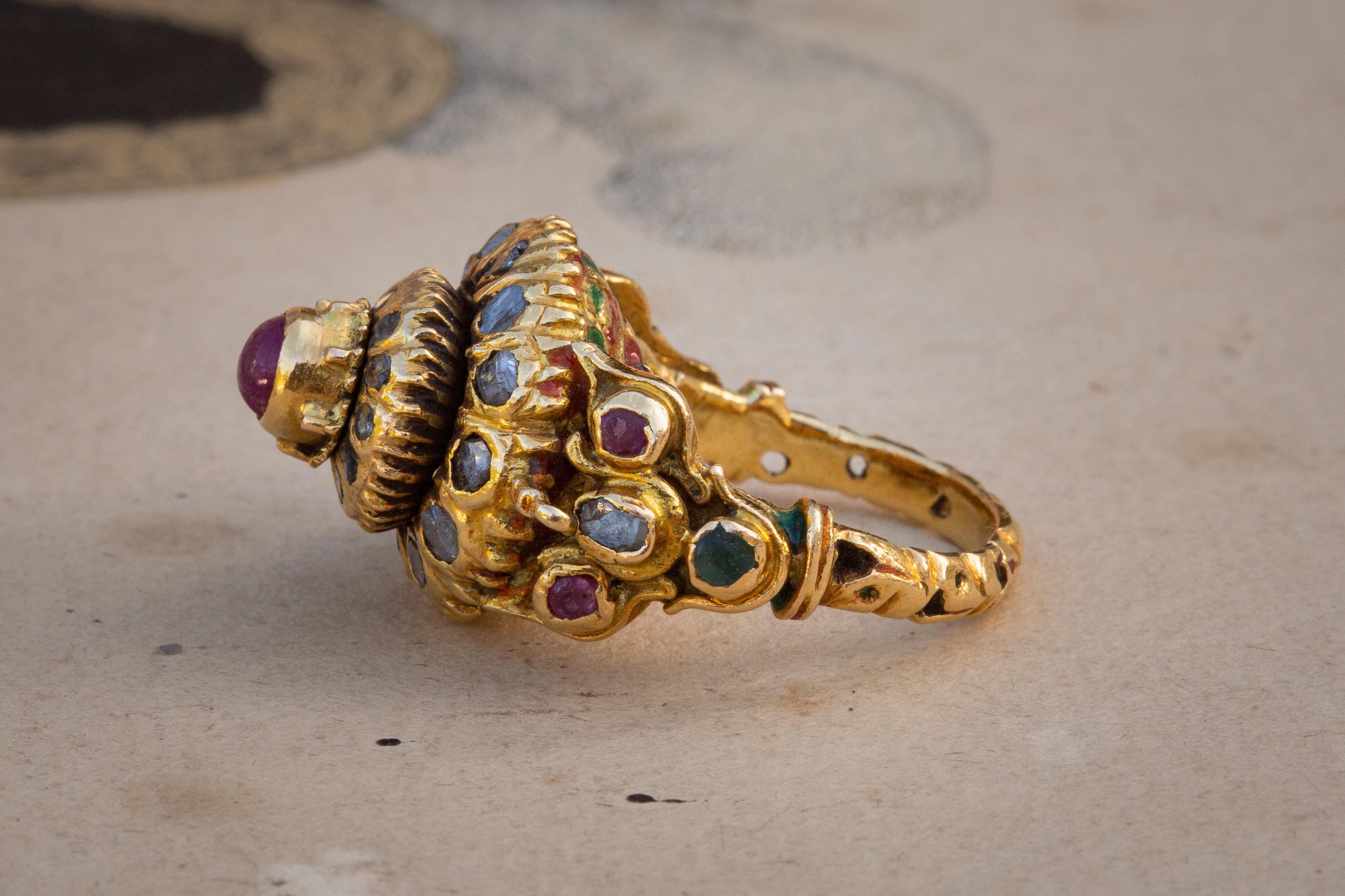 Royal Siam 'Thai' Museum-Grade 18th Century Ayutthaya Ceremonial Ring For Sale 1
