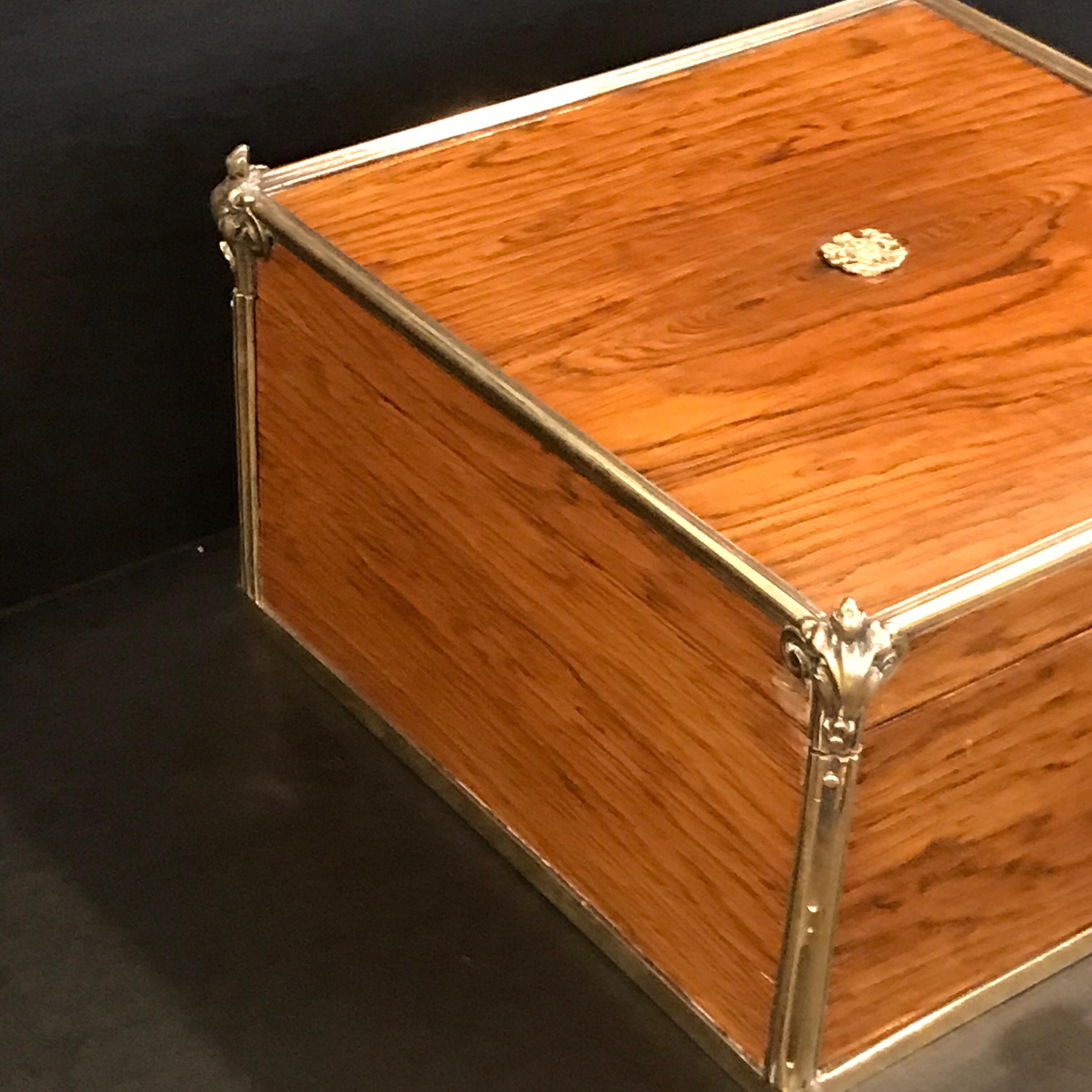 Royal Silver-Gilt Mounted Toilet Box by Paul Storr, London, 1813 For Sale 9