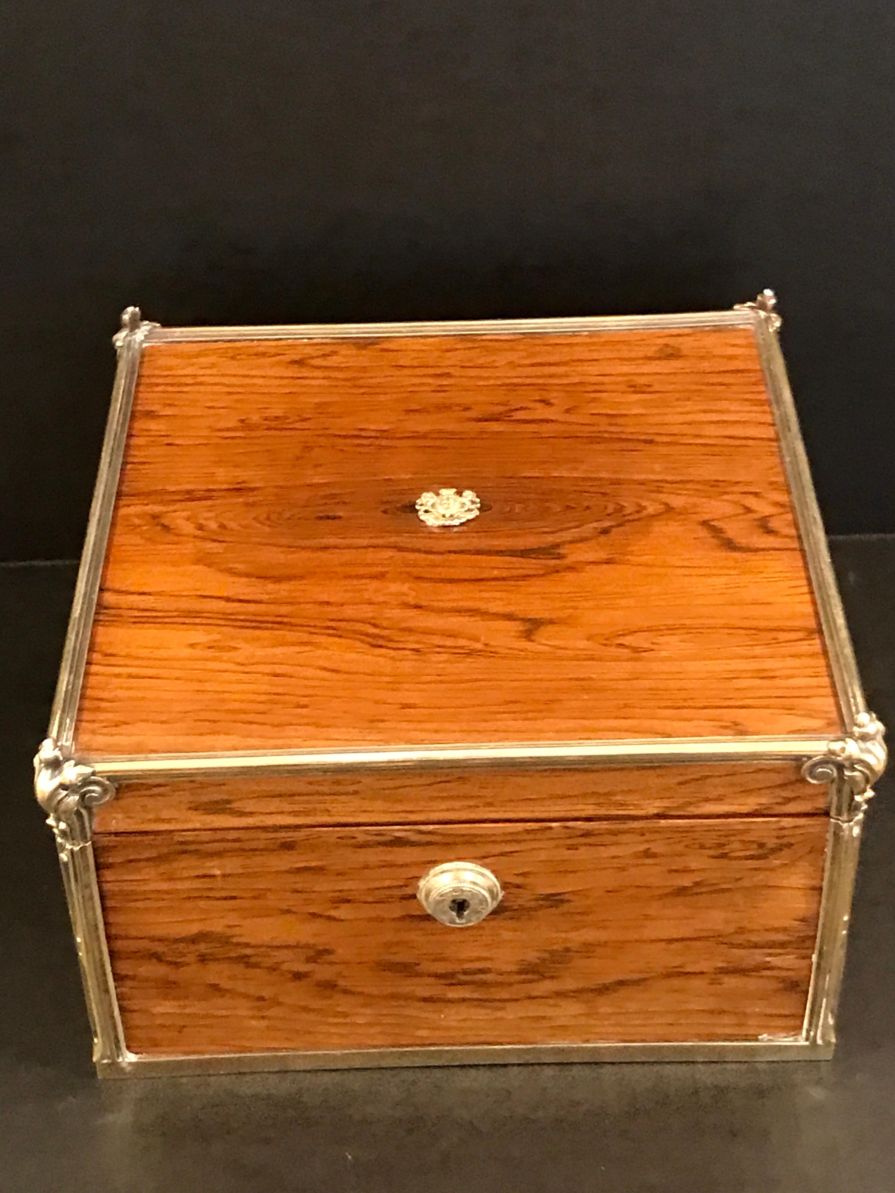 Royal Silver-Gilt Mounted Toilet Box by Paul Storr, London, 1813 For Sale 10
