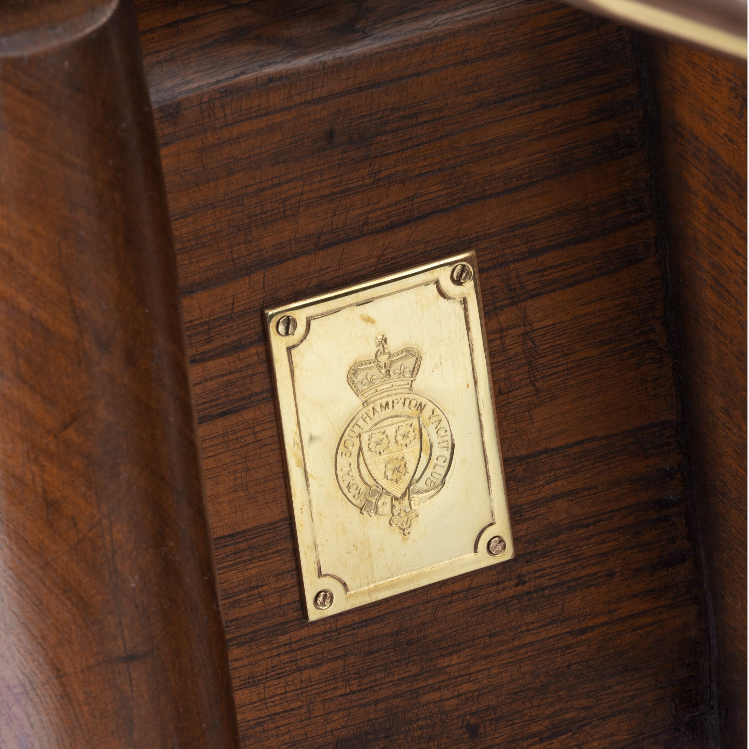 Royal Southampton Yacht Club Kanon (Bronze) im Angebot