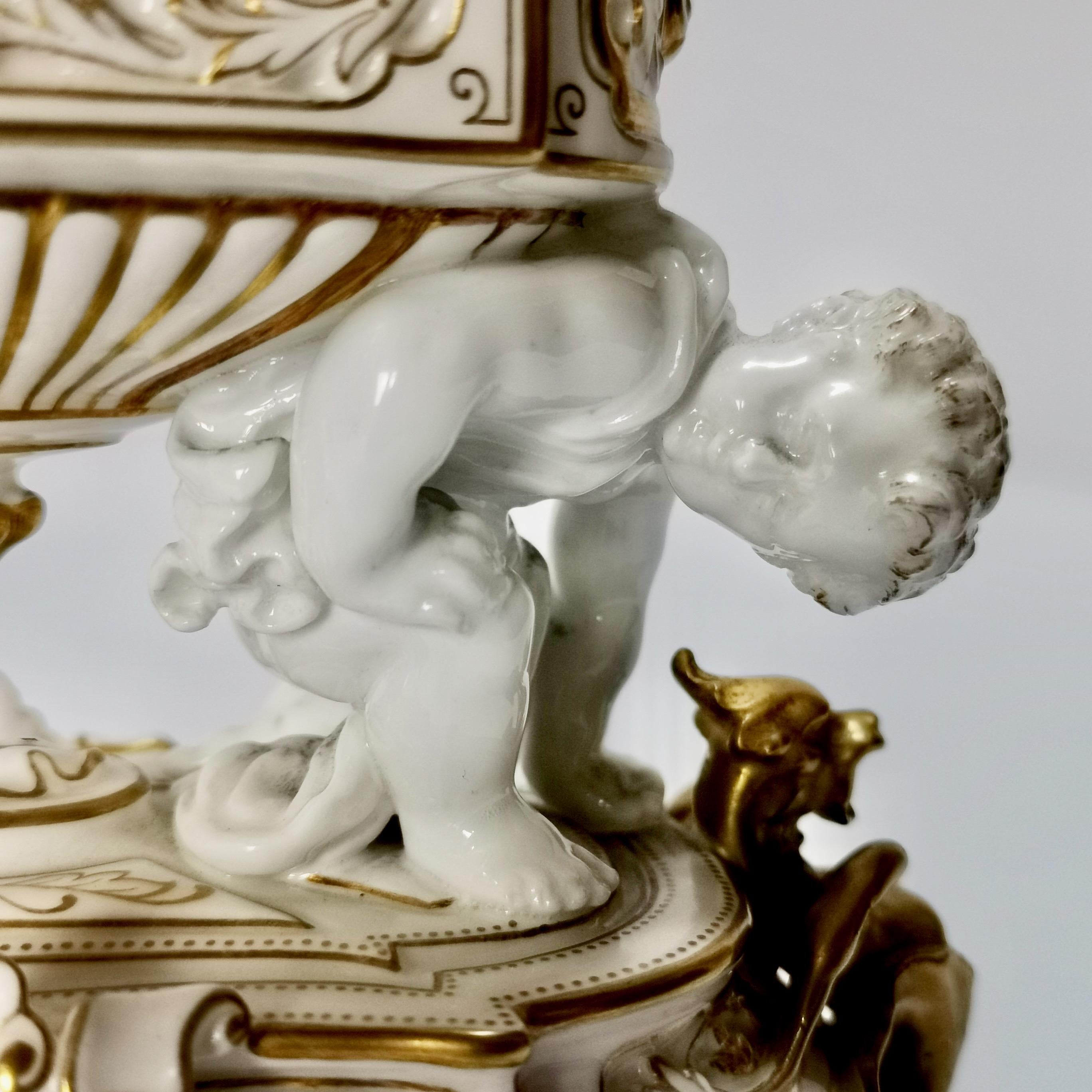 Royal Stamp Box, White Porcelain, Gilt, Cherubs, Royal Worcester, Edwardian 1902 5