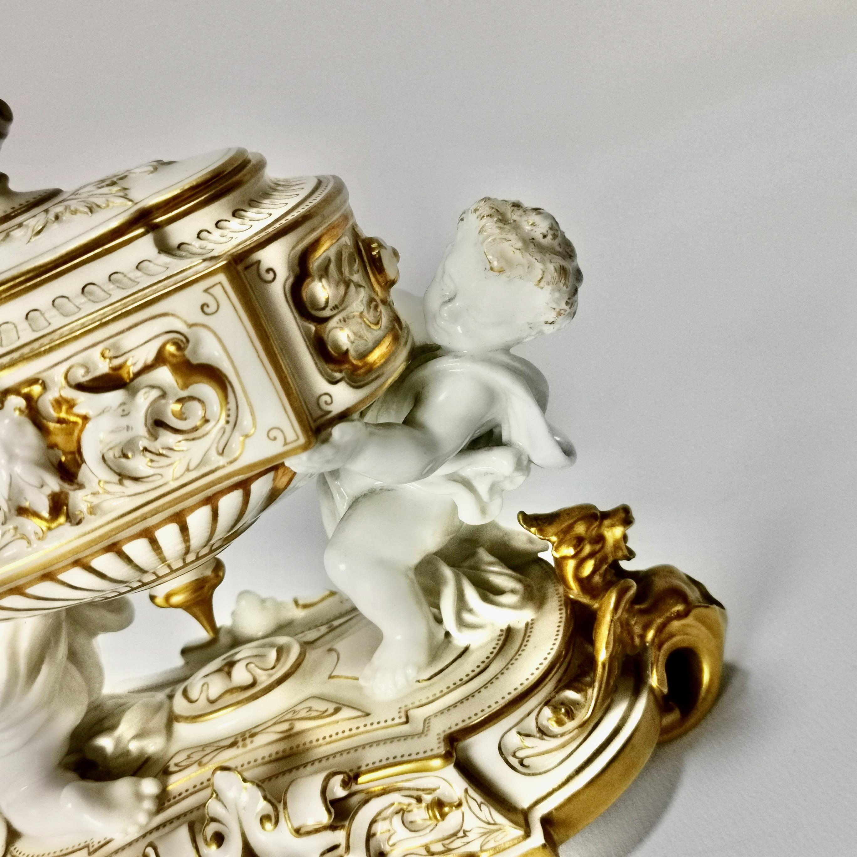 Royal Stamp Box, White Porcelain, Gilt, Cherubs, Royal Worcester, Edwardian 1902 6