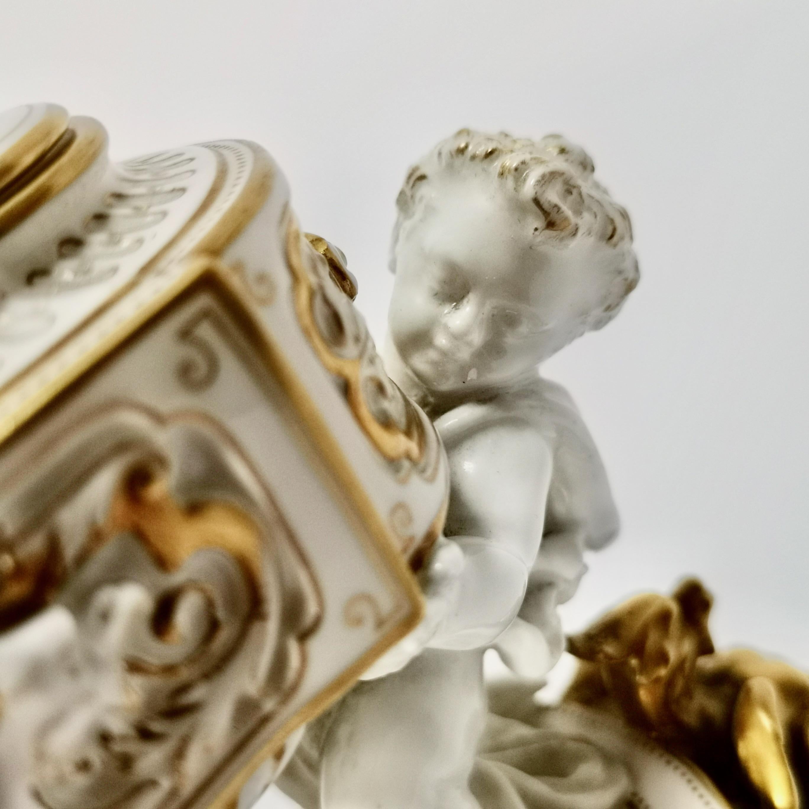 Royal Stamp Box, White Porcelain, Gilt, Cherubs, Royal Worcester, Edwardian 1902 7