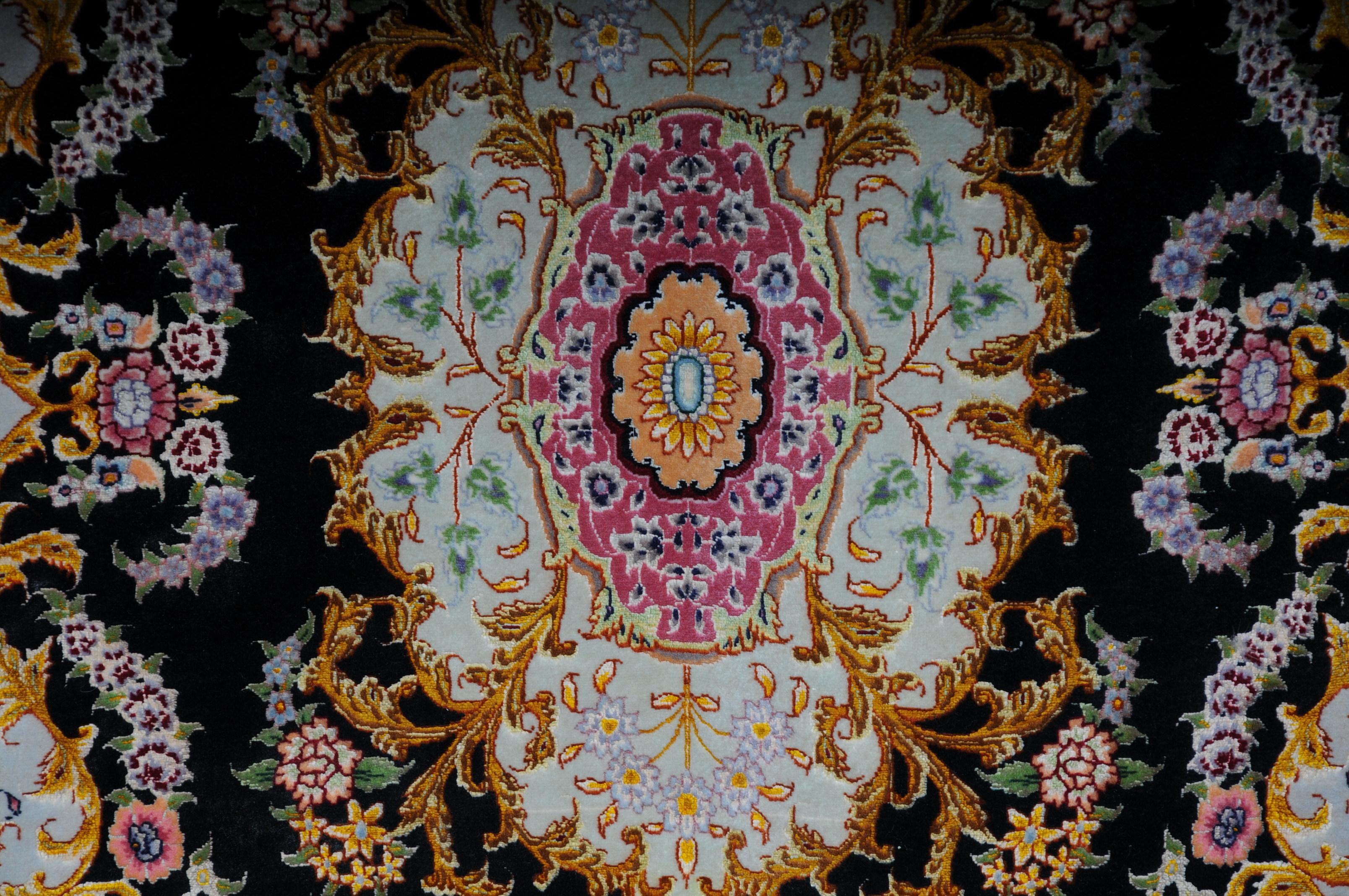 Royal Tabriz-Korkwolle mit Seide, um 1980, Meistersignatur im Angebot 1