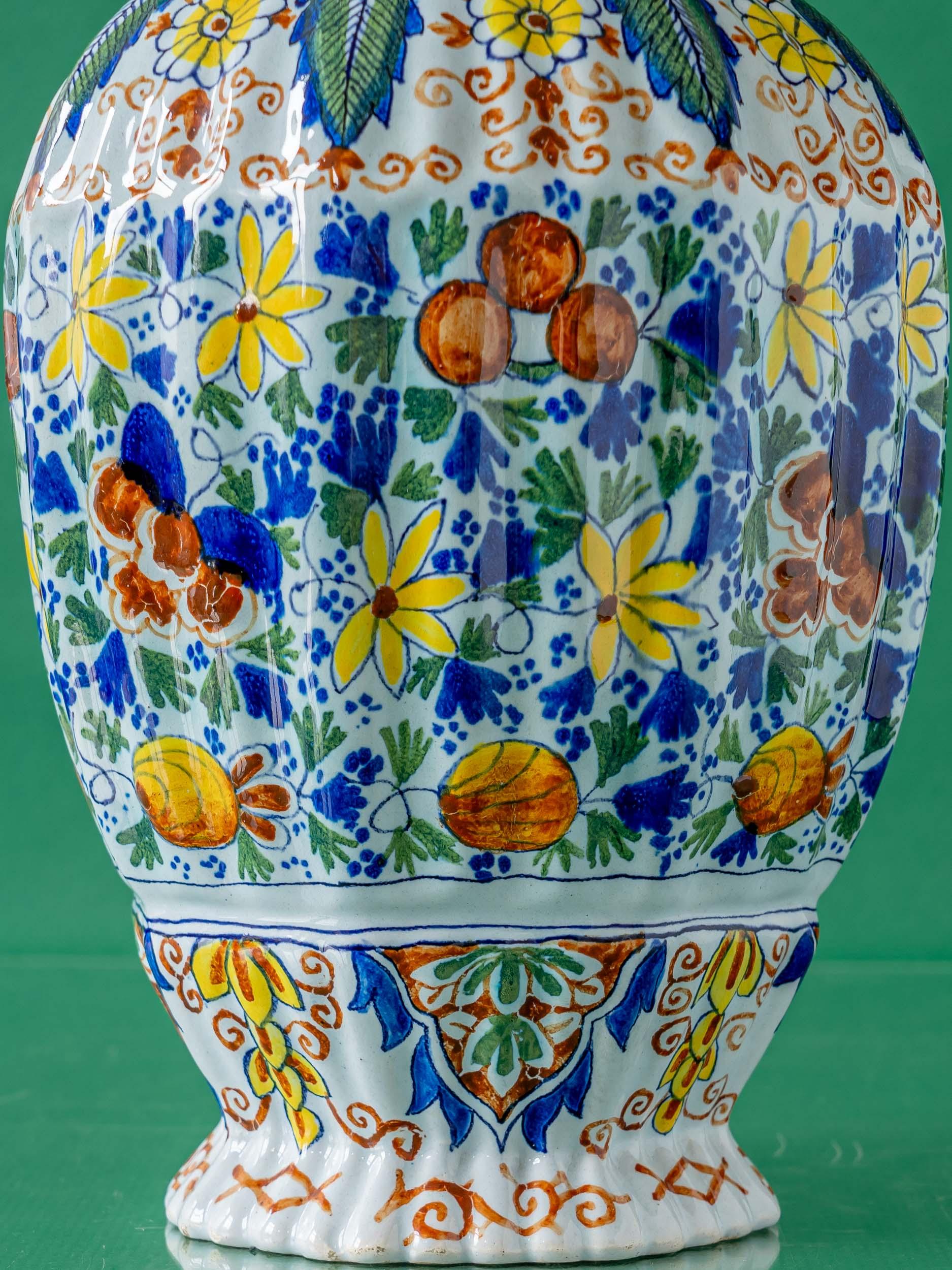 Royal Tichelaar Makkum Delft Vase Lamps, circa 1890, Yellow Linen Shades For Sale 3