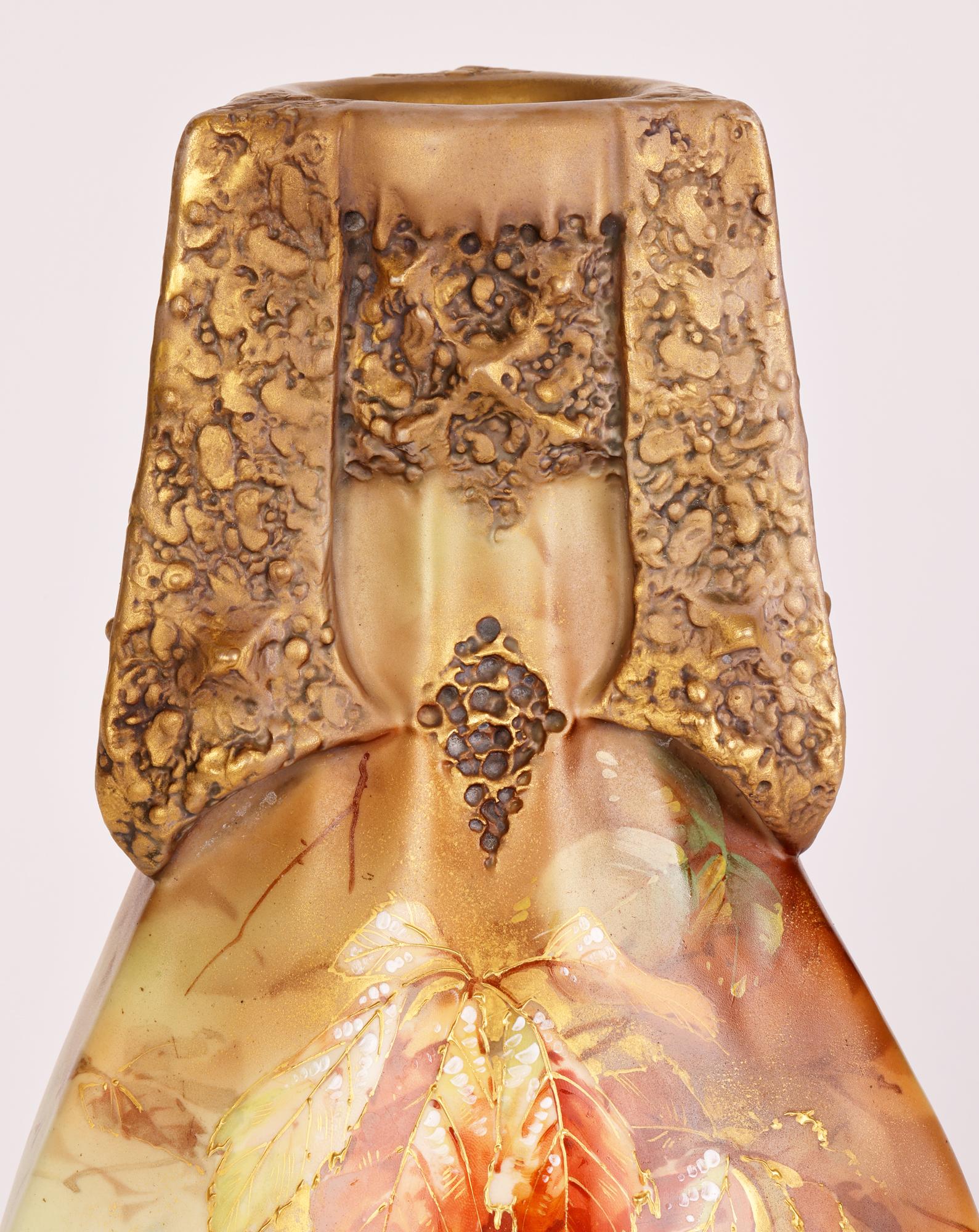 Royal Vienna Art Nouveau, ungewöhnliche, geblümte Vase von Paul Dachsel, Royal Vienna im Angebot 12