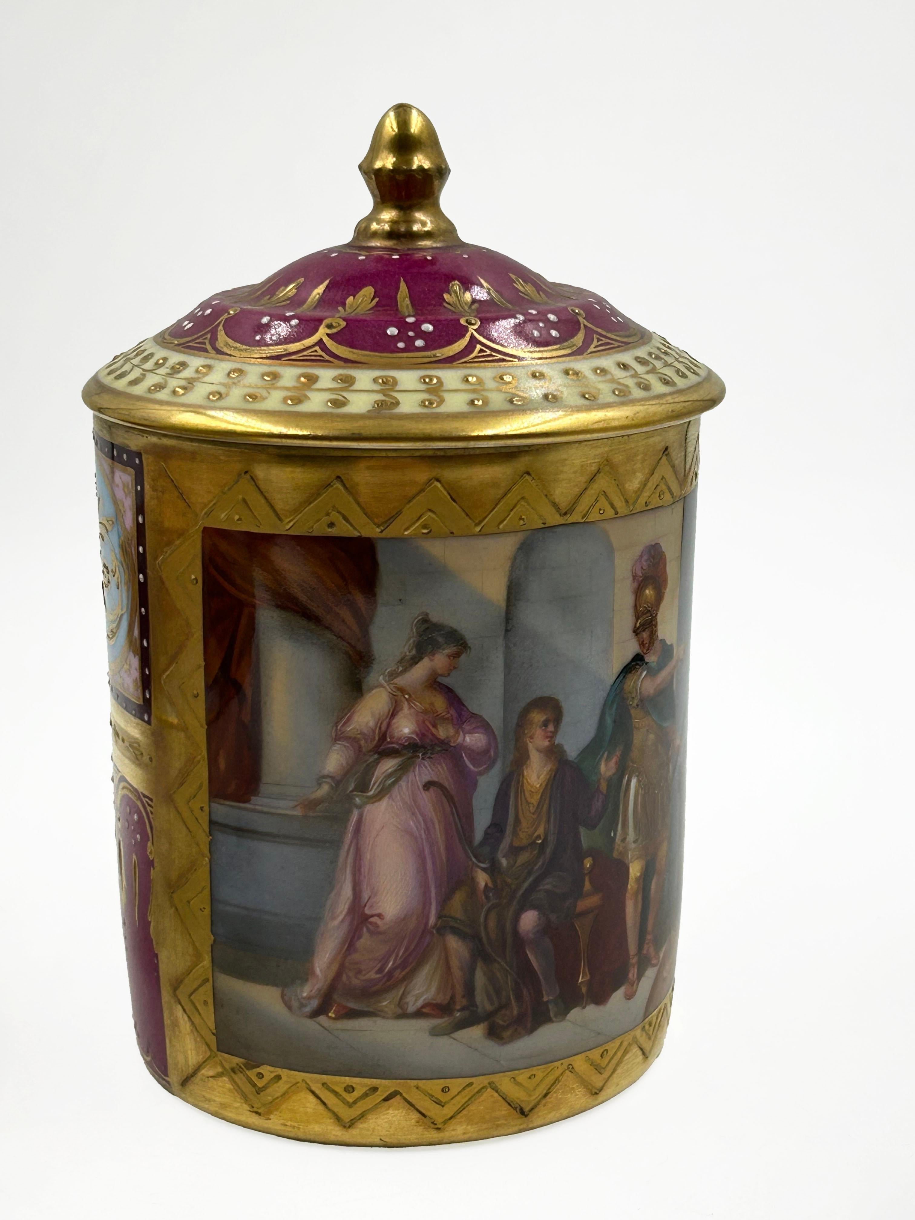 Royal Vienna Becher aus Keramik und Emaille (Österreichisch) im Angebot