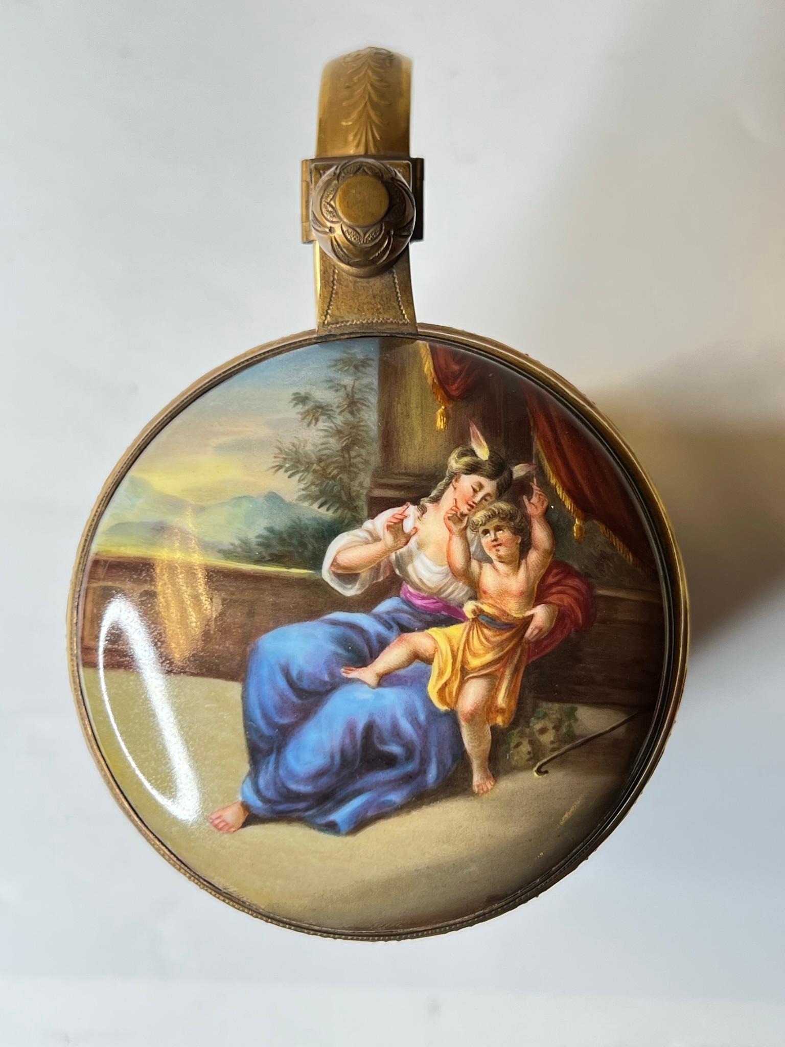 Royal Vienna Gilt Porcelain Tankard Depicting Minerva For Sale 11