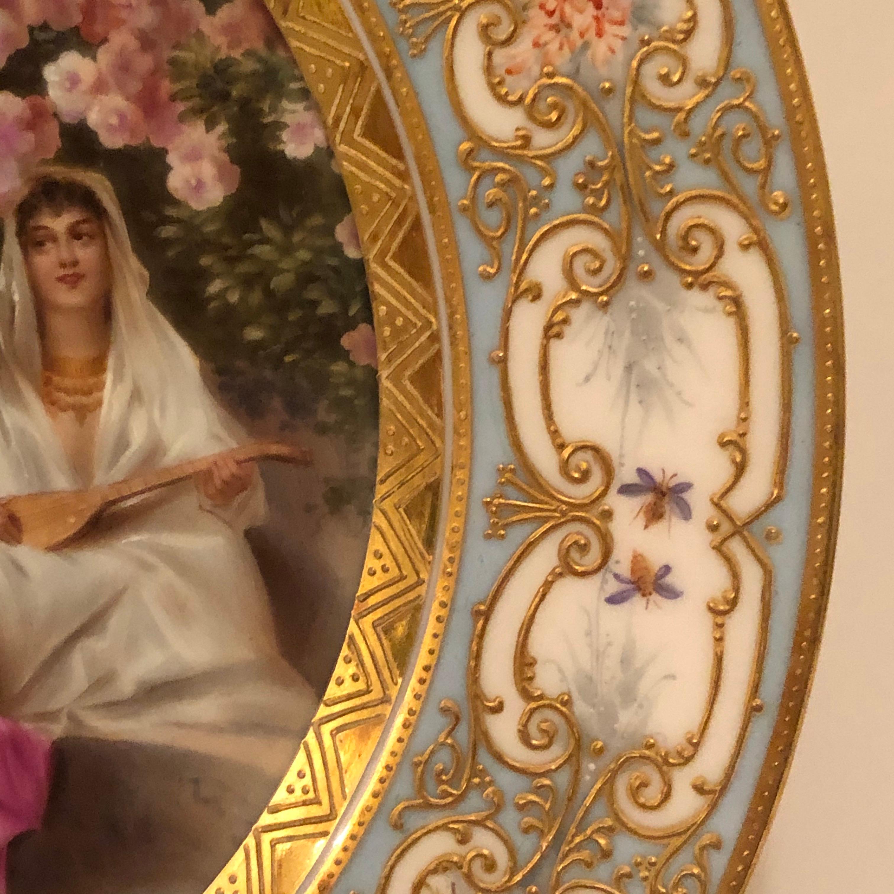 „Royal Vienna“-Teller mit 3 schönen Damen und Kirschblüten im Hintergrund im Angebot 5