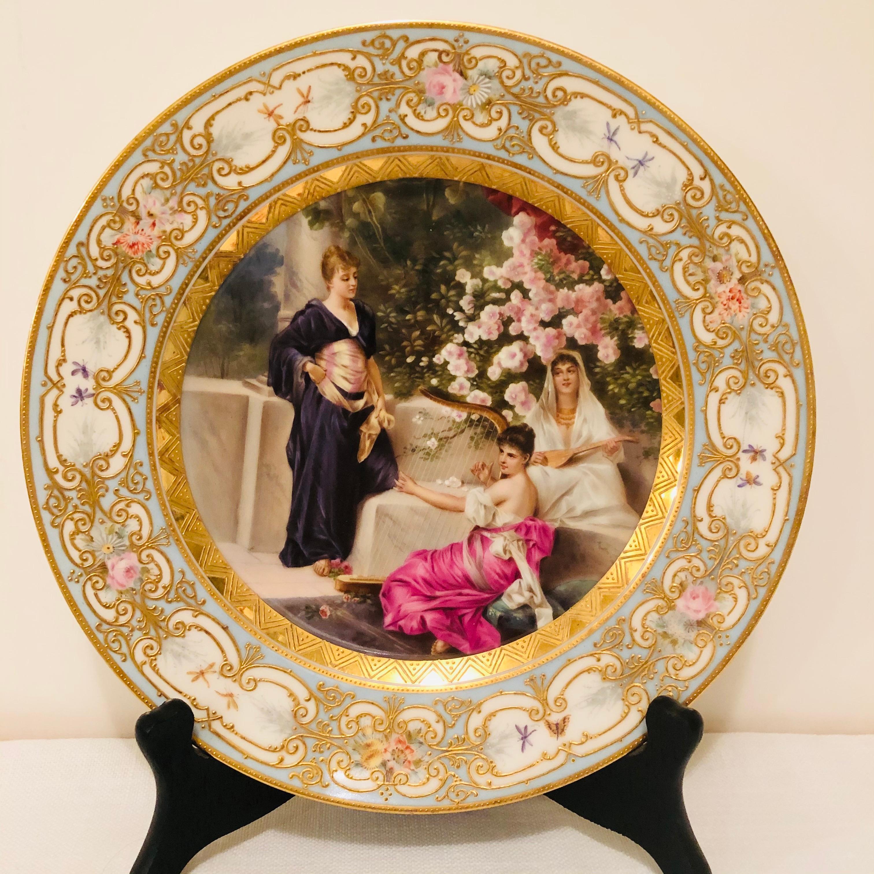 „Royal Vienna“-Teller mit 3 schönen Damen und Kirschblüten im Hintergrund im Angebot 7