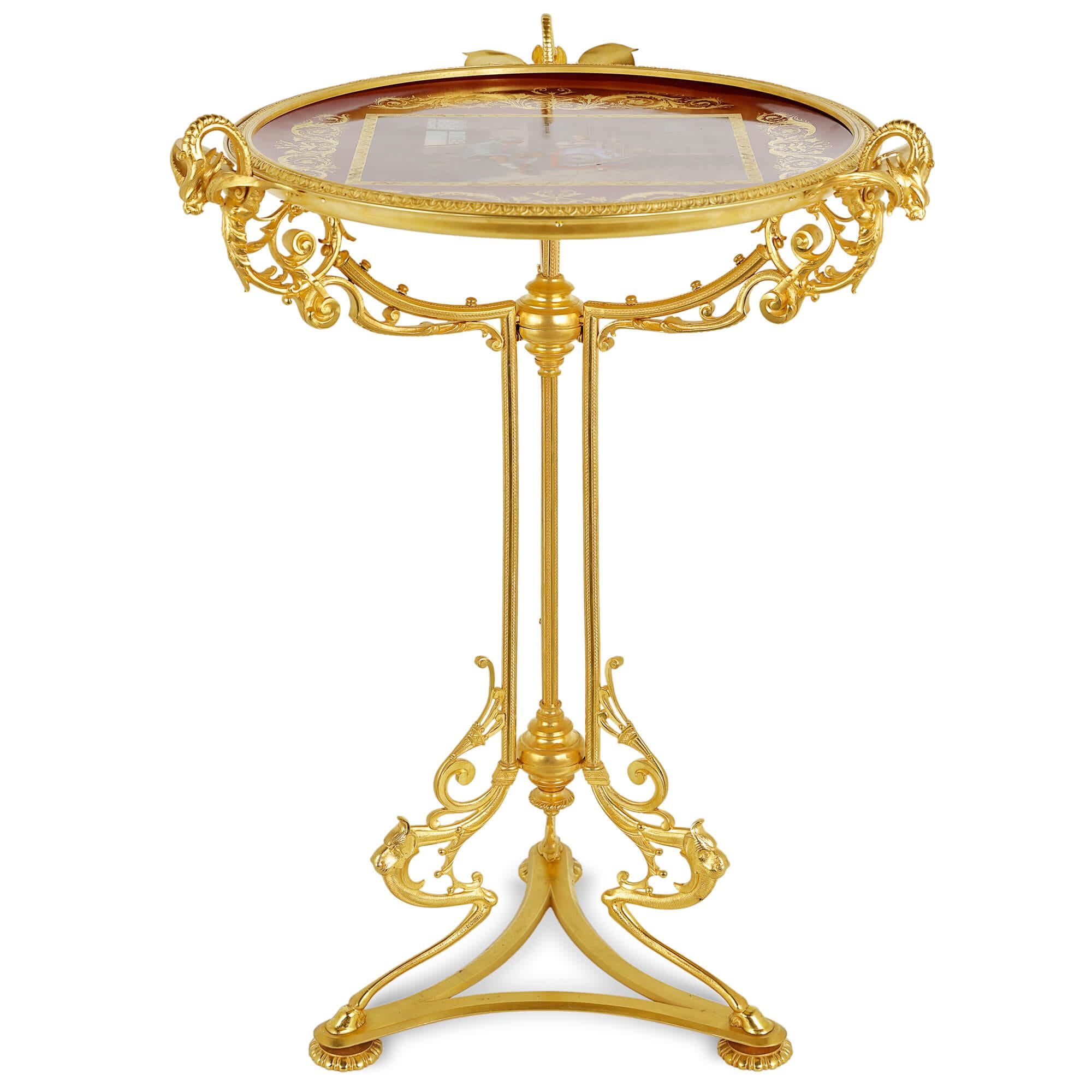 Runder Beistelltisch aus Royal Vienna-Porzellan und vergoldeter Bronze (Chinoiserie) im Angebot