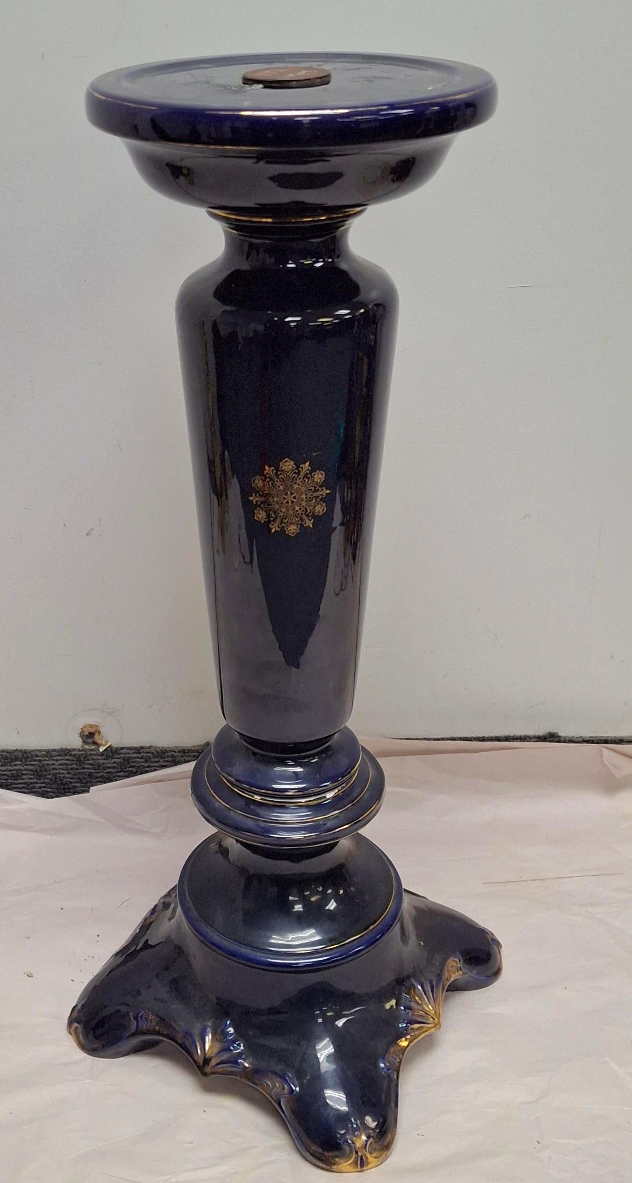Austrian Royal Vienna Porcelain Blue Cobalt Decorated Pedestal, Circa 1900s, Signed For Sale