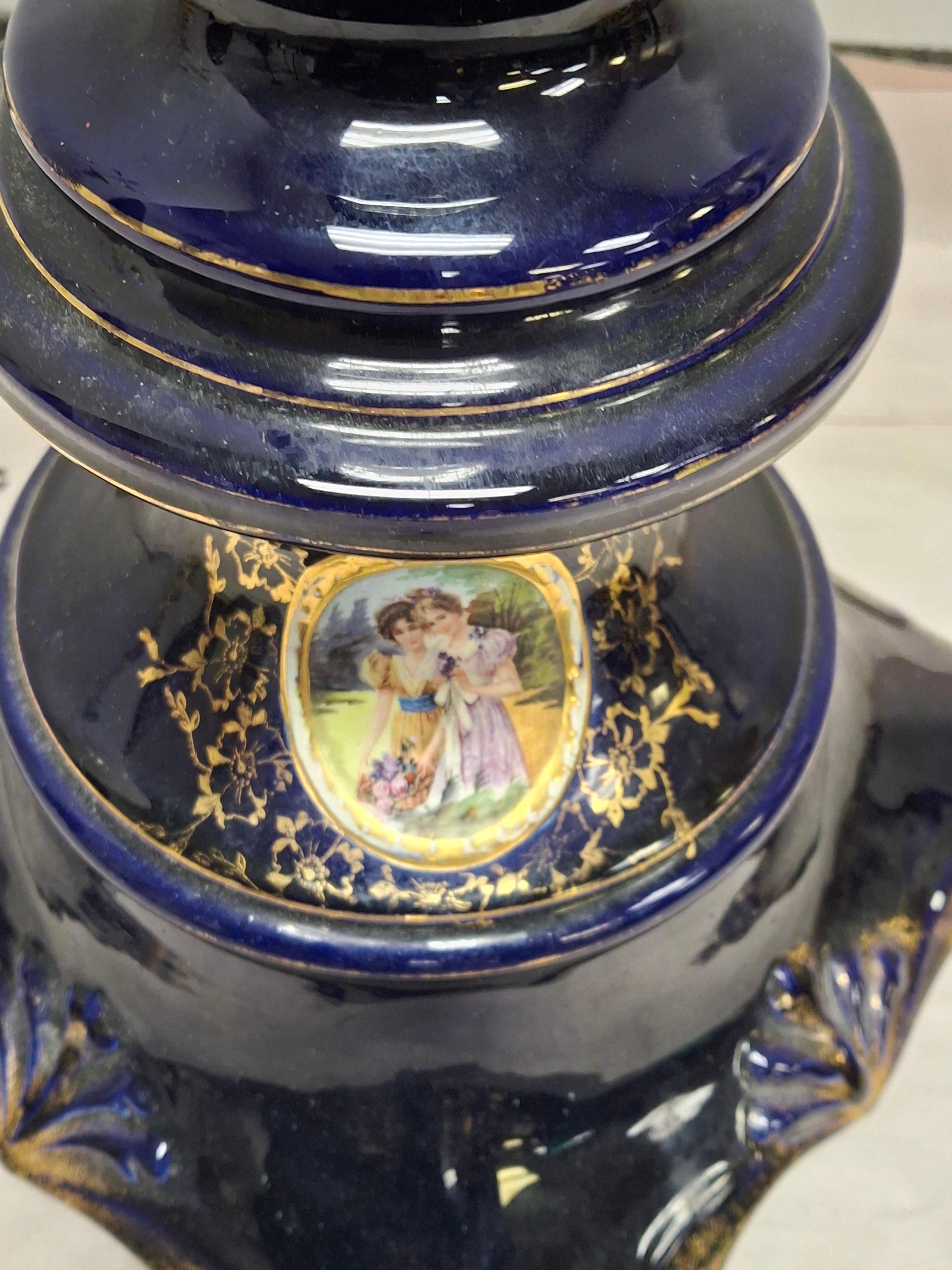 Royal Vienna Porcelain Blue Cobalt Decorated Pedestal, Circa 1900s, Signed In Good Condition For Sale In Germantown, MD