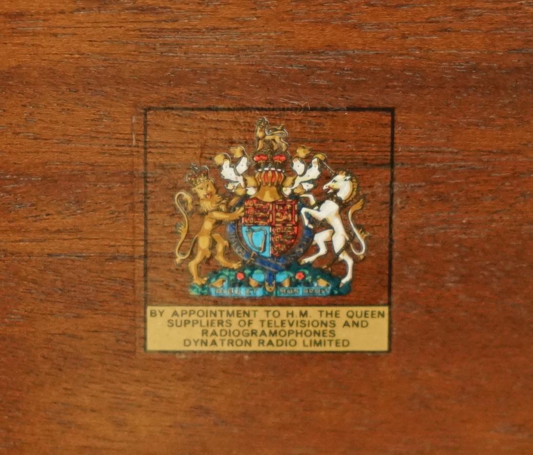 ROYAL WARRANT MiLITARY CAMPAIGN DYNATRON HFC 65 RECORD PLAYER RADIO COFFEE TABLE For Sale 5
