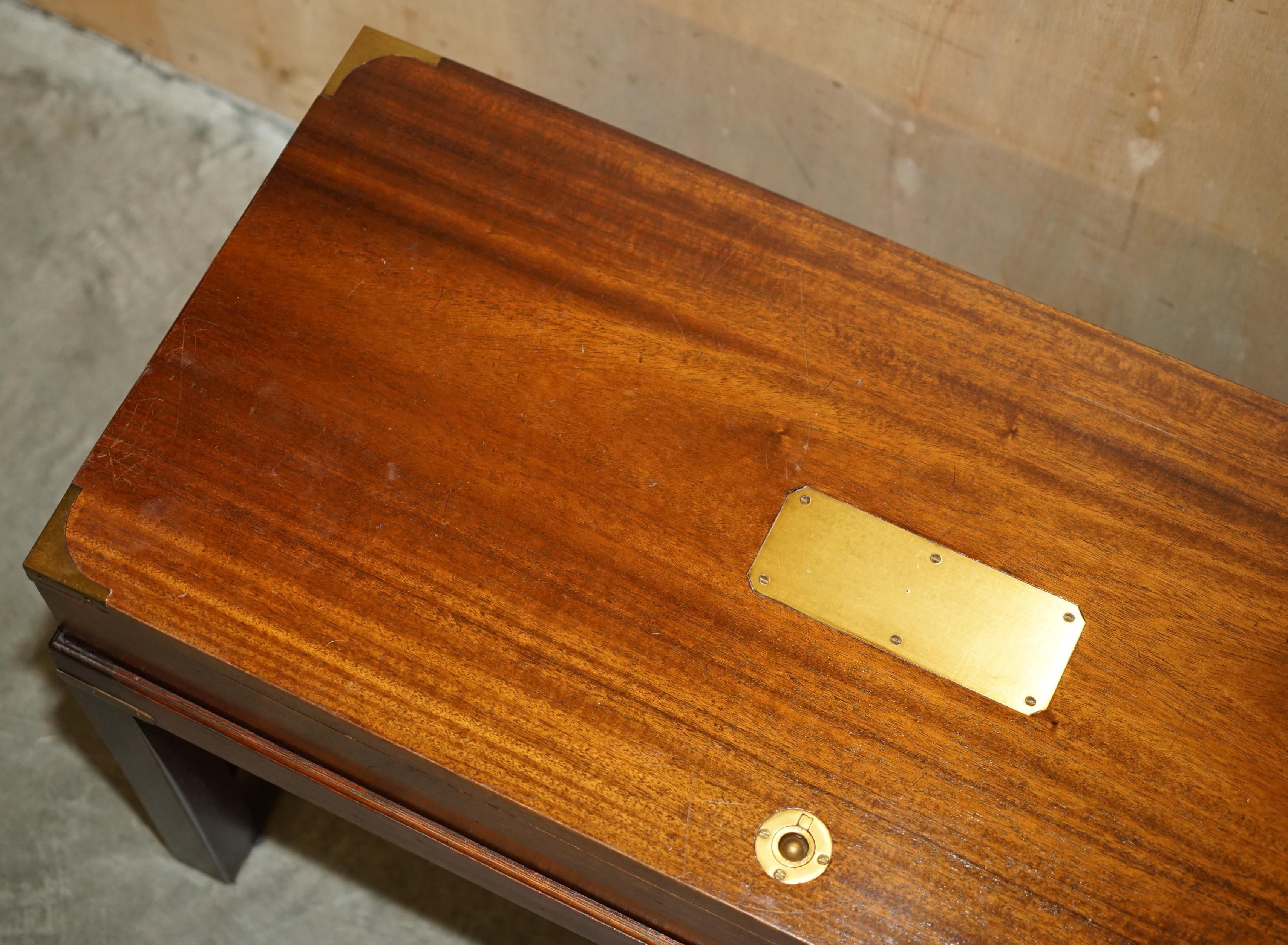 Hand-Crafted ROYAL WARRANT MiLITARY CAMPAIGN DYNATRON HFC 65 RECORD PLAYER RADIO COFFEE TABLE For Sale