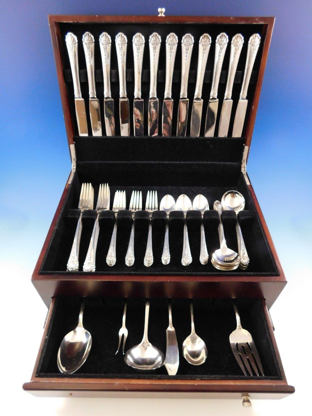 Beautiful Royal Windsor by Towle sterling silver dinner size flatware set of 66 pieces. This set includes:

12 dinner knives, 9 1/2
