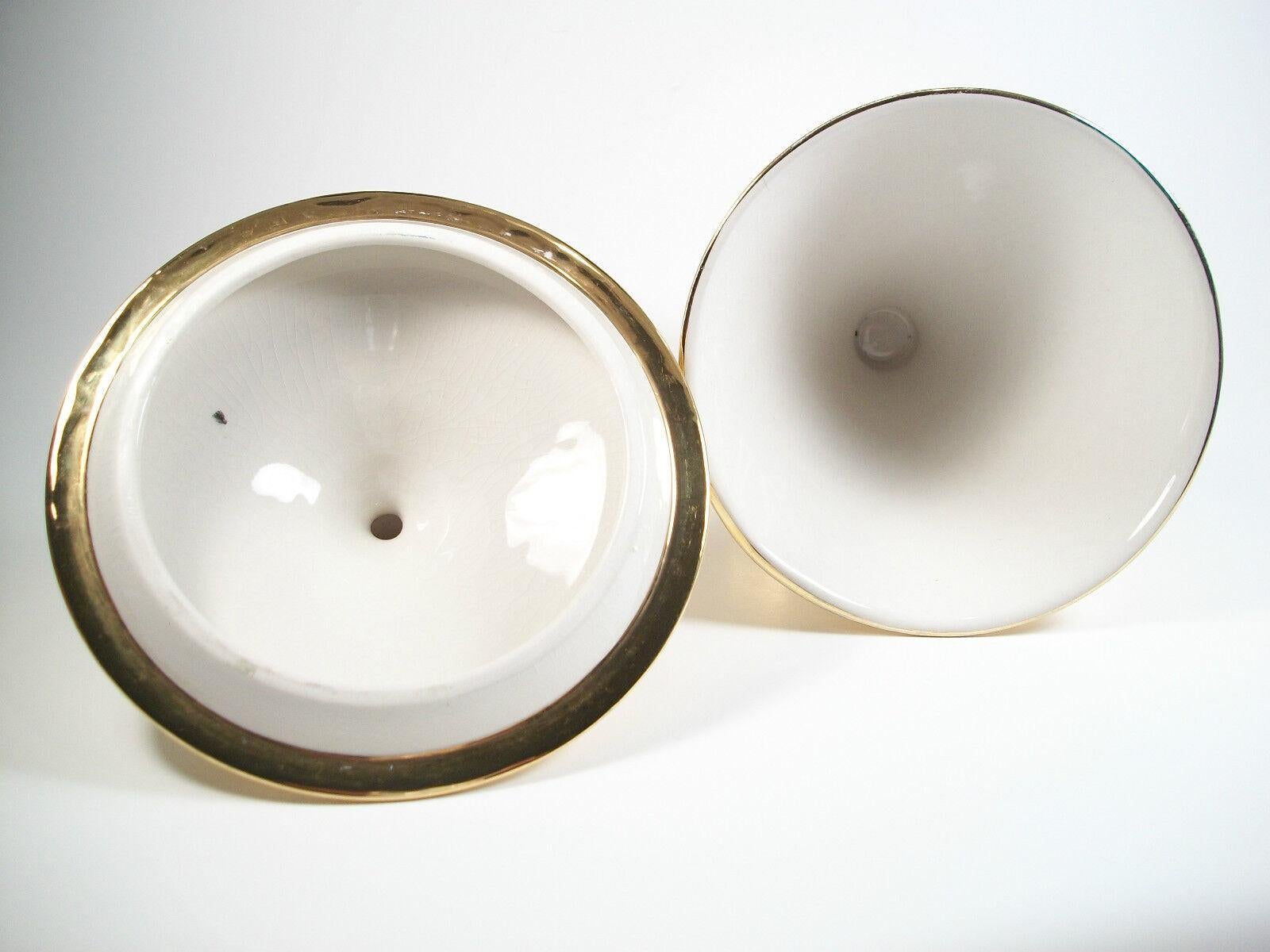 Mid-Century Modern Royal Winton, Grimwades, Gold Glazed Candy Dish with Lid, U.K., Circa 1950's For Sale