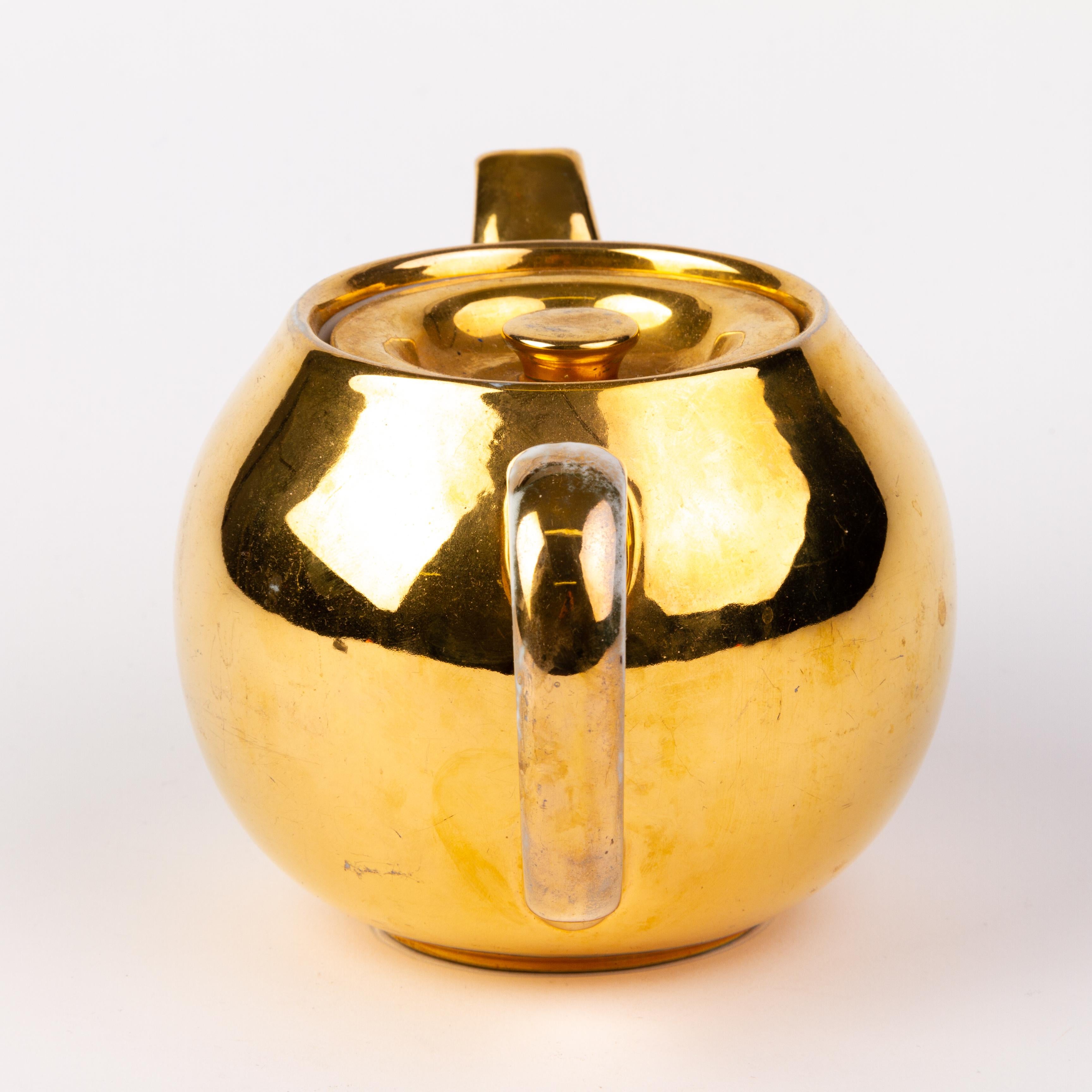 Royal Worcester 24KT Gold Porcelain Teapot In Good Condition In Nottingham, GB