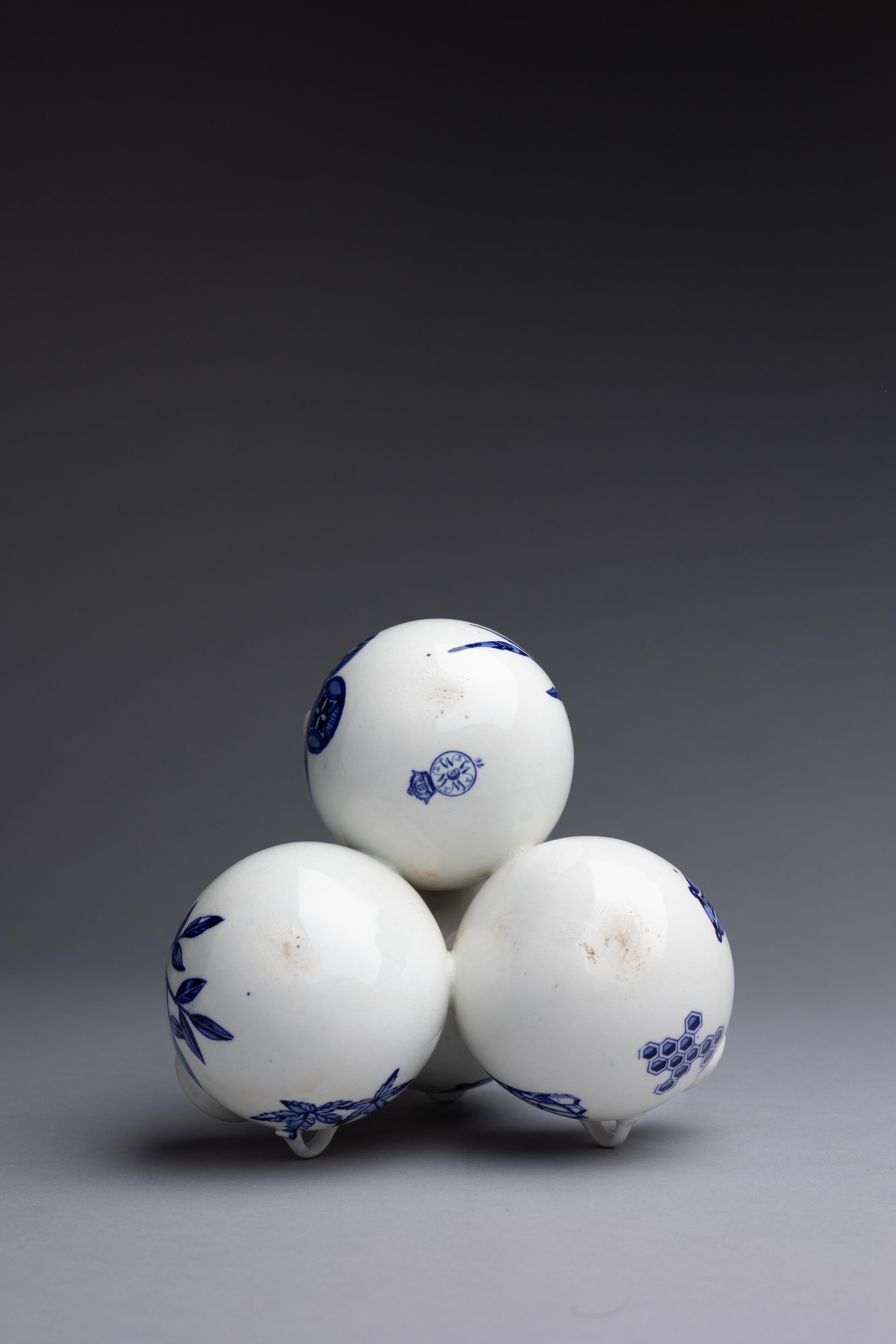 Vase en porcelaine japonaise du mouvement esthétique Royal Worcester en vente 2