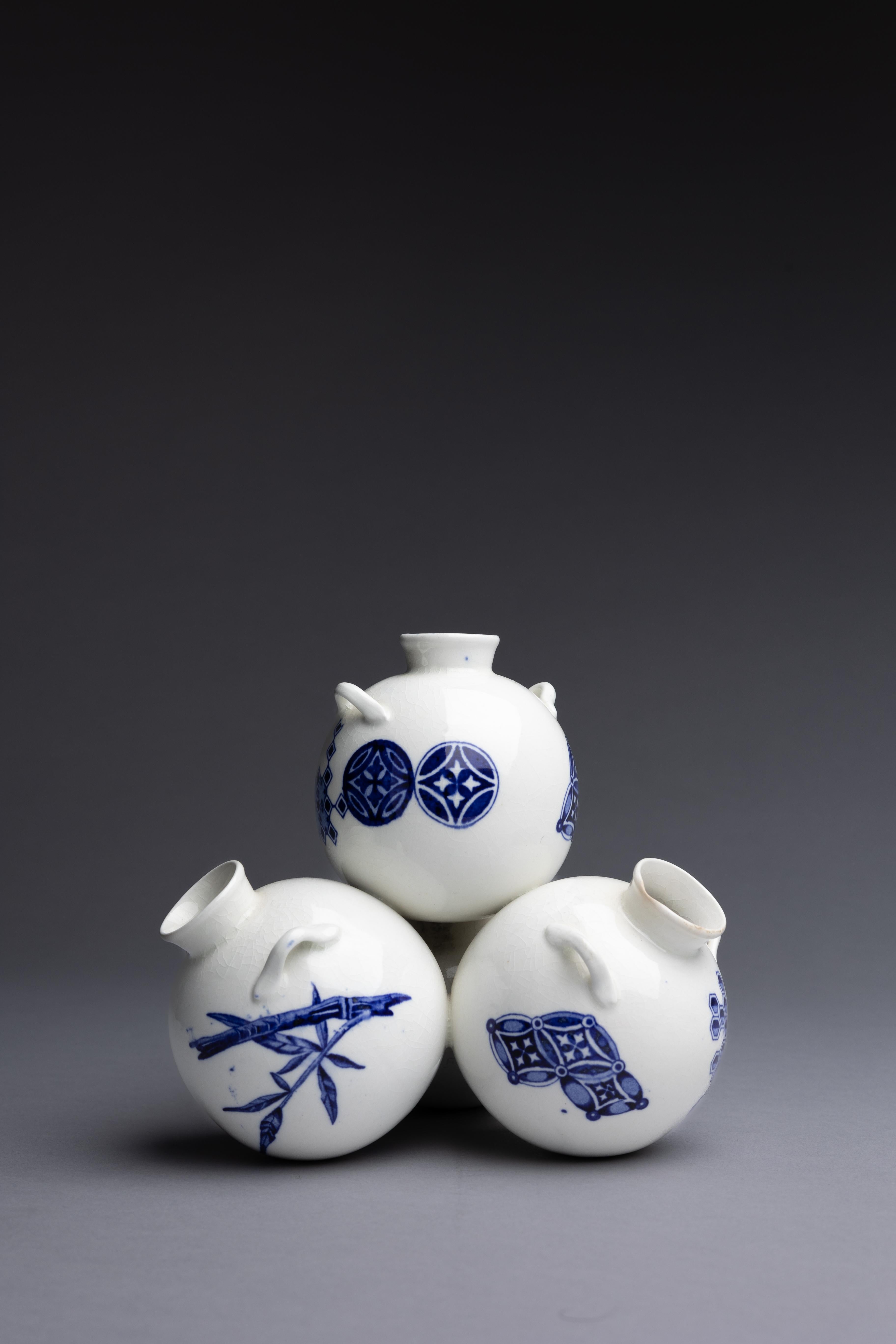 Glazed Royal Worcester Aesthetic Movement Japonisme Porcelain Vase For Sale