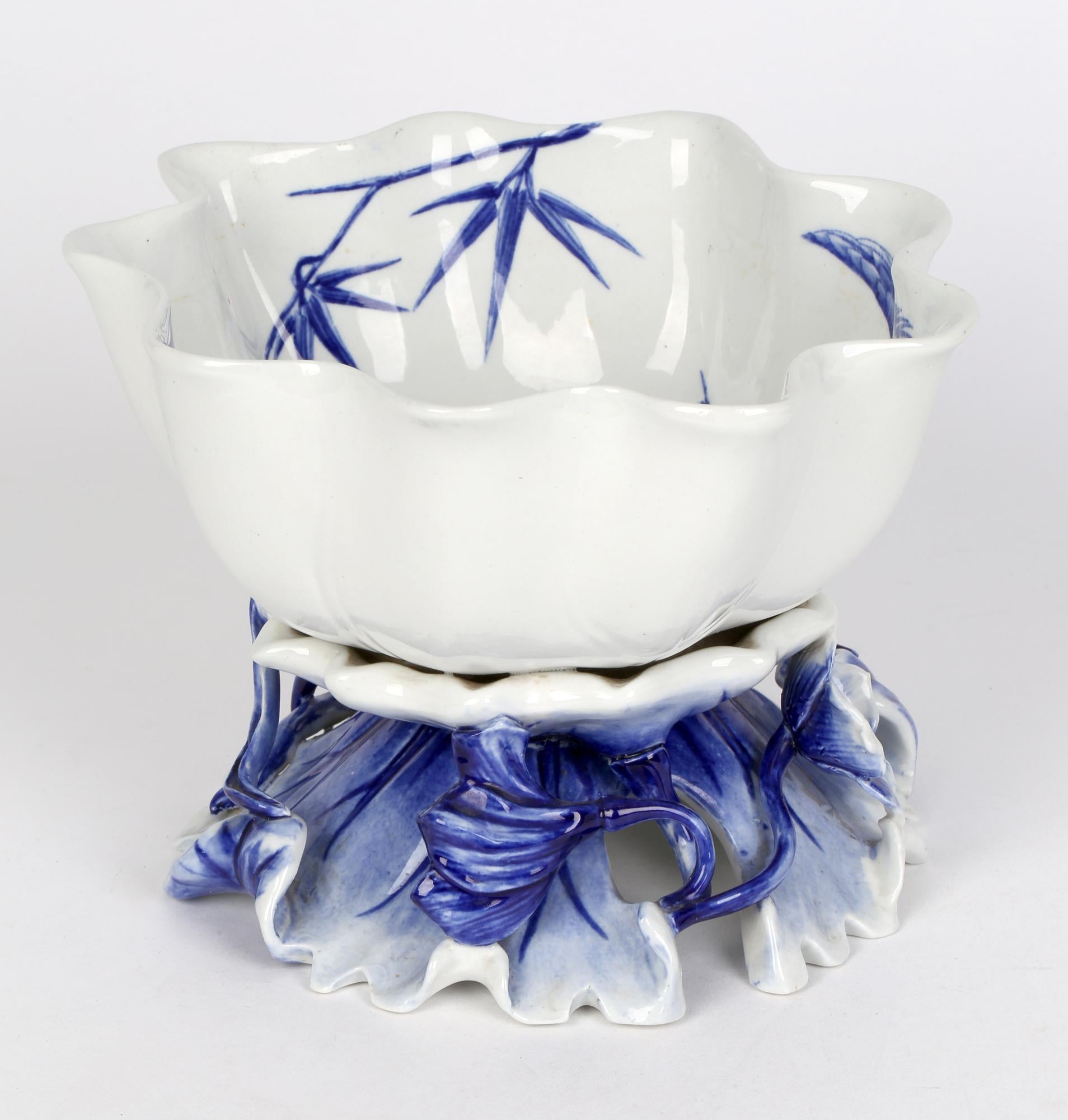 Royal Worcester Aesthetic Period Japonesque Style Porcelain Lotus Flower Bowl For Sale 3