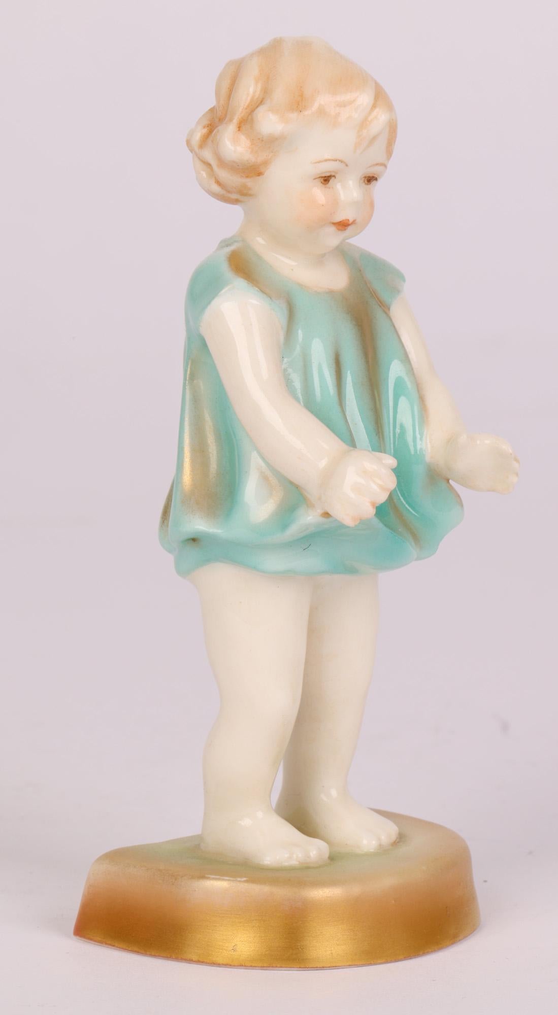 Figurine Joan de Royal Worcester Art Déco par Freda G Doughty Bon état - En vente à Bishop's Stortford, Hertfordshire