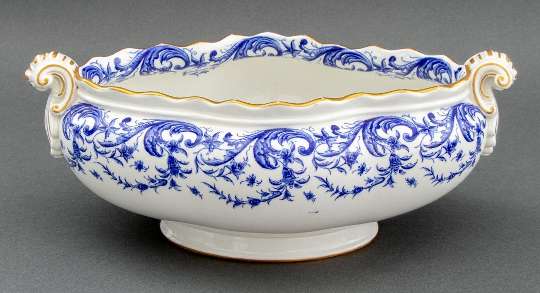 Soupières bleu et blanc Royal Worcester, 5 Bon état - En vente à Astoria, NY