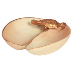 Royal Worcester Plato Alfiler en Forma de Concha Montado en Tortuga Marfil Rubor