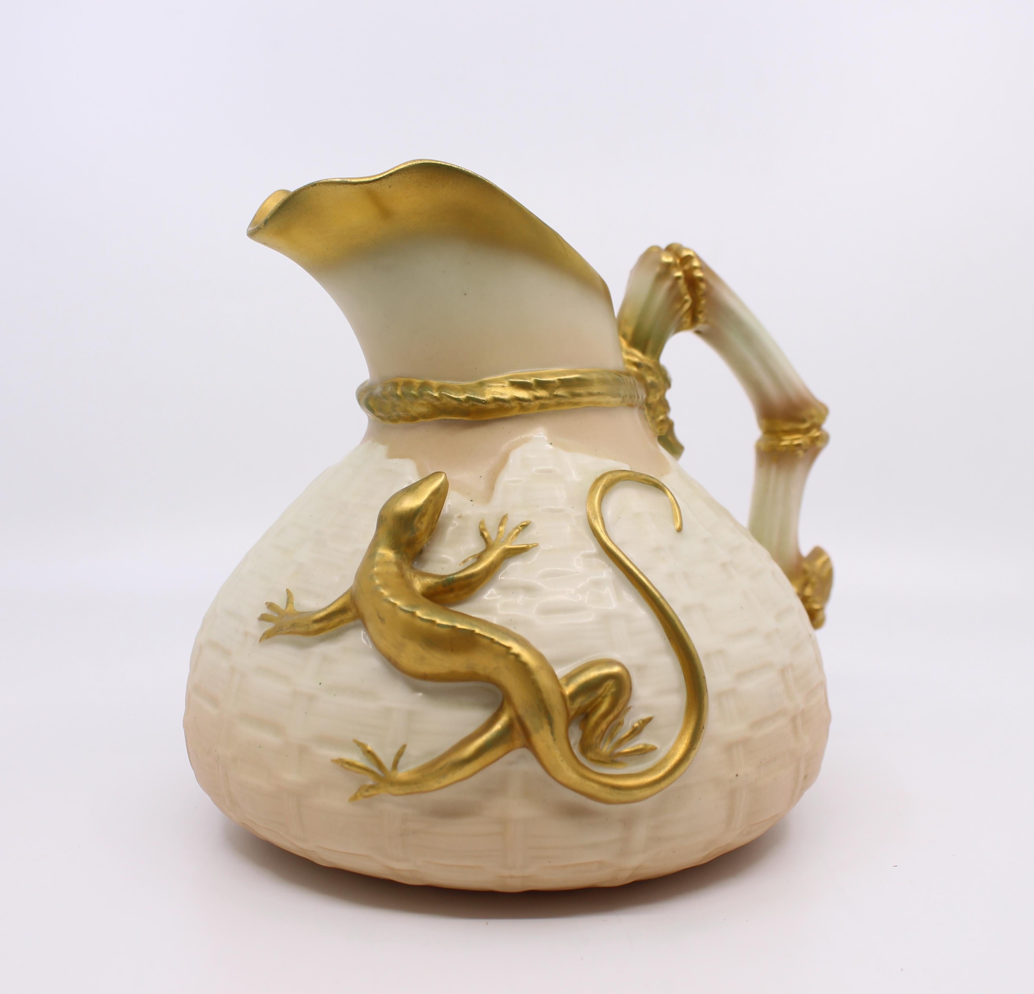 Royal Worcester blush pattern 1714 Lizard jug 1930


Royal Worcester, Made in England

Date 1930

Measures: Width: 17 cm / 6 3/4 in

Depth: 15 cm / 6 in

Height: 15 cm / 6 in

Royal Worcester puce backstamp with date code

Very good