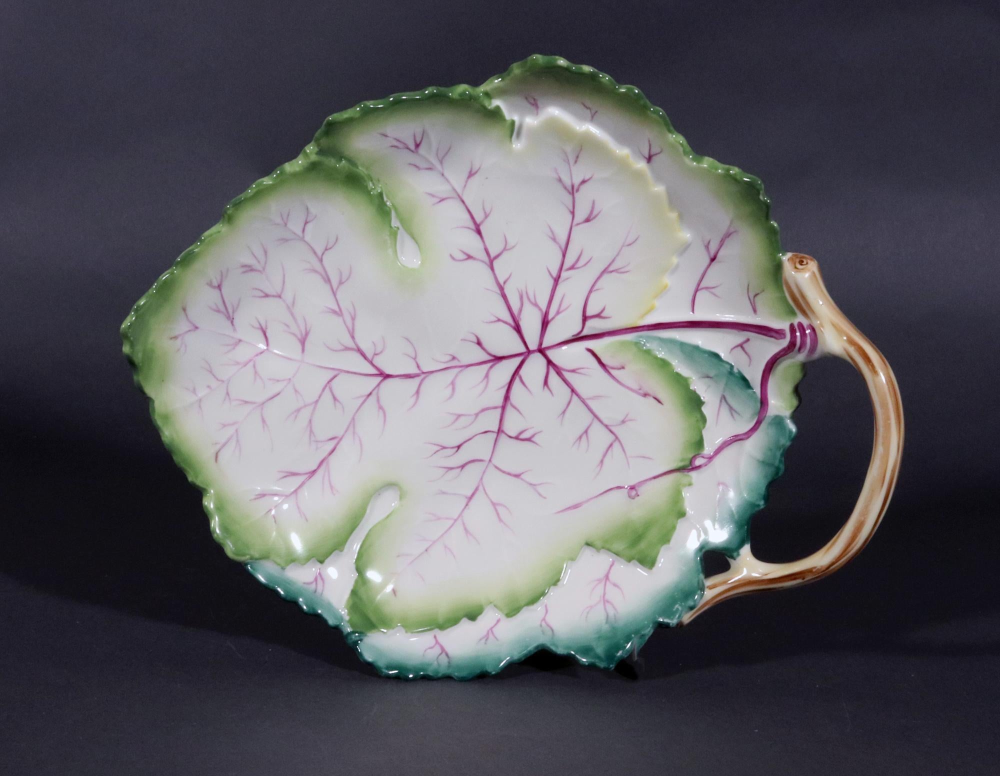 Royal Worcester Bone China Porcelain Leaf-shaped Dishes, Pattern 3628 For Sale 2