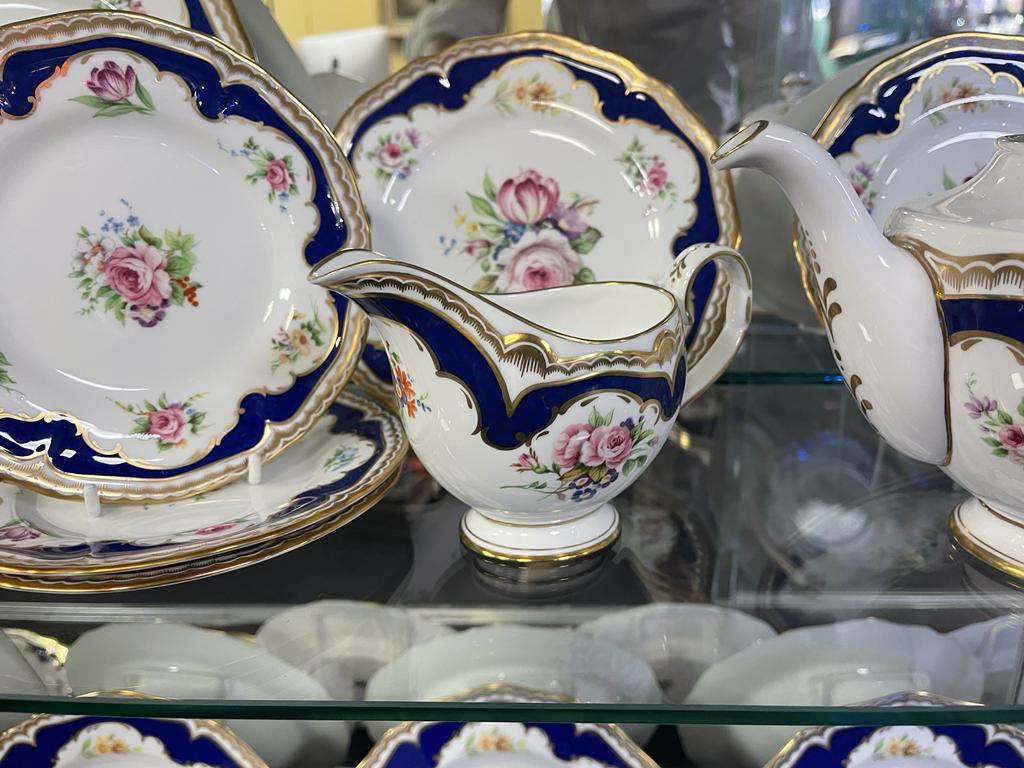Vajilla de porcelana de 70 piezas 