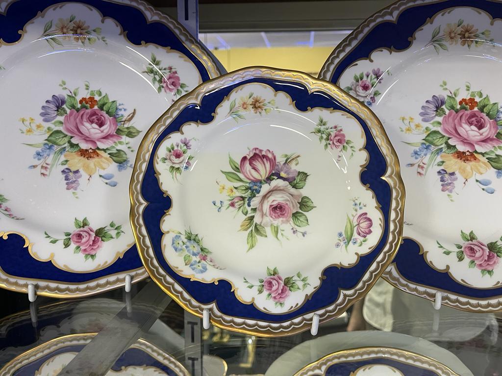 Vajilla de porcelana de 70 piezas 