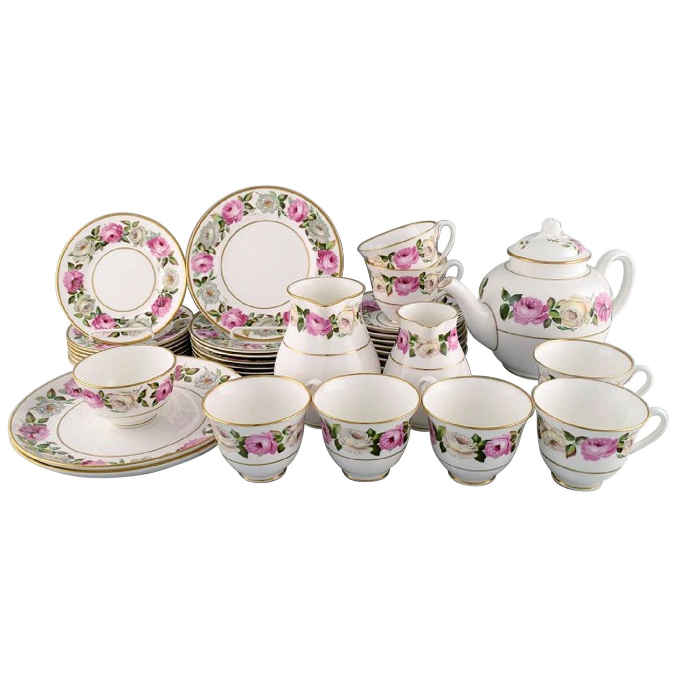 Royal Worcester, England, Complete Tea Service for Seven People in Porcelain