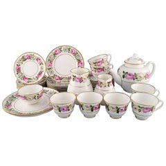 Service à thé complet Royal Worcester, Angleterre, pour sept personnes en porcelaine