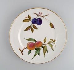 Royal Worcester, England. Eight Evesham Dinner Plates in Porcelain