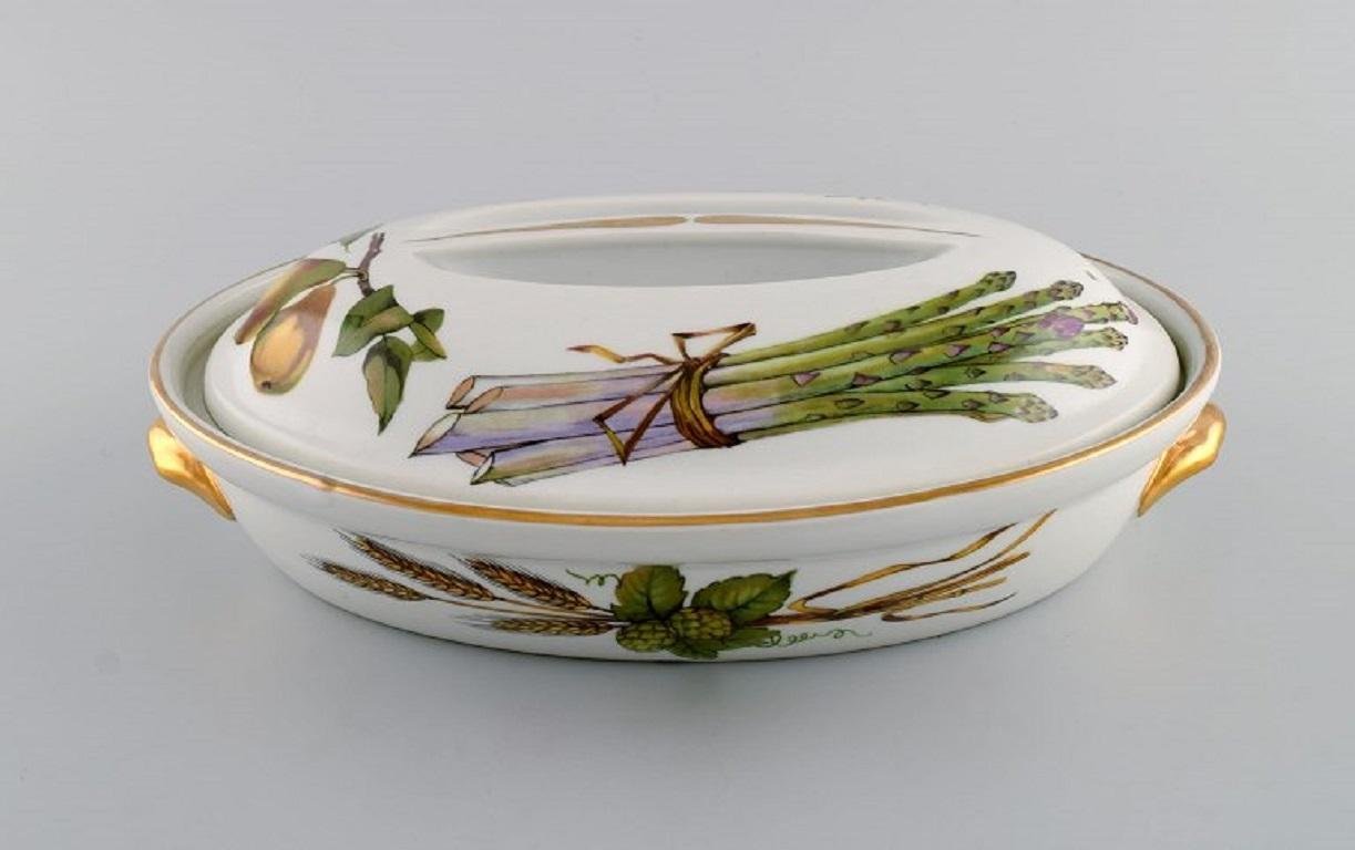 Fin du 20e siècle Royal Worcester, Angleterre. Plat à couvercle Evesham en porcelaine décoré de fruits en vente