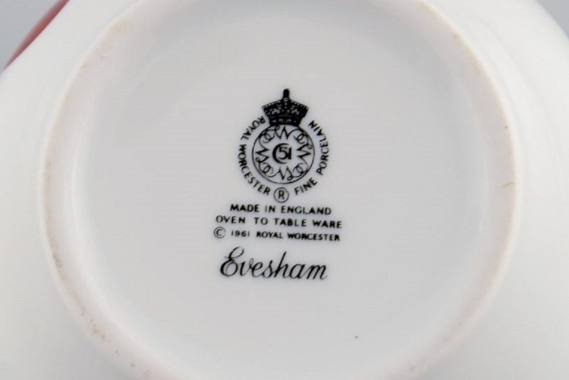 Royal Worcester, England. Evesham Porcelain Cup with Sugar Bowl and Cream Jug In Excellent Condition For Sale In Copenhagen, DK