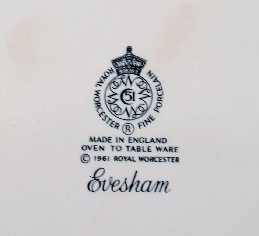 Royal Worcester, England, große Evesham-Terrine mit Deckel aus Porzellan, 1980er Jahre im Angebot 3