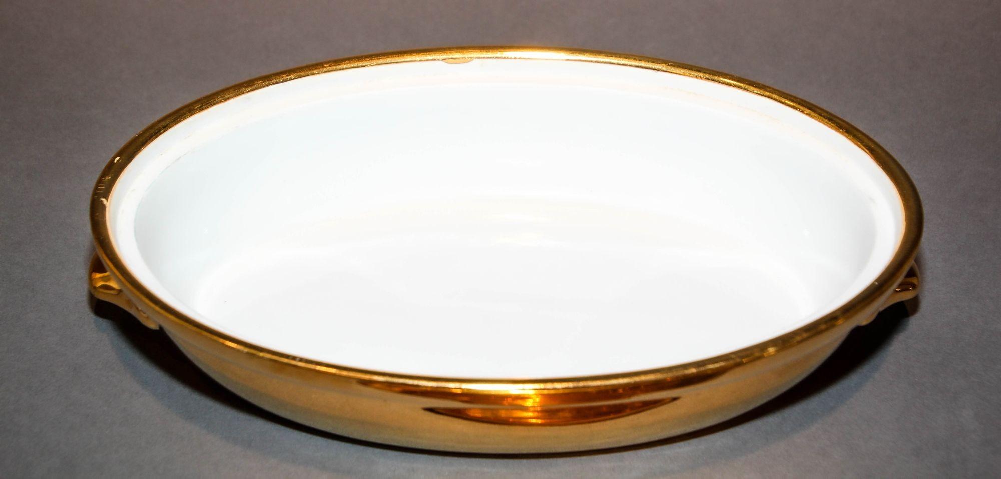 Soupière à couvercle ovale en or lustré Royal Worster, Angleterre en vente 3